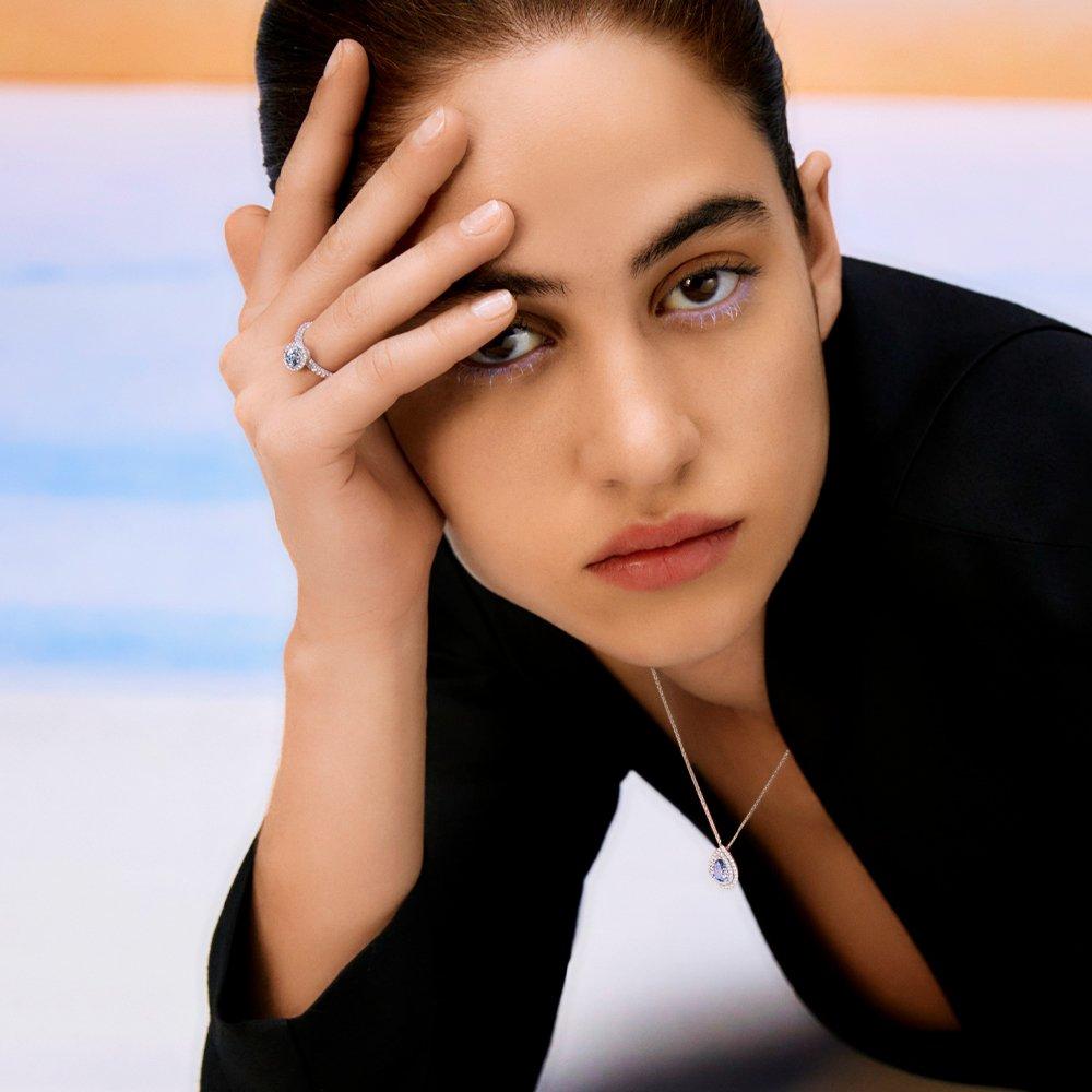 Natural Works of Art at De Beers Jewellers