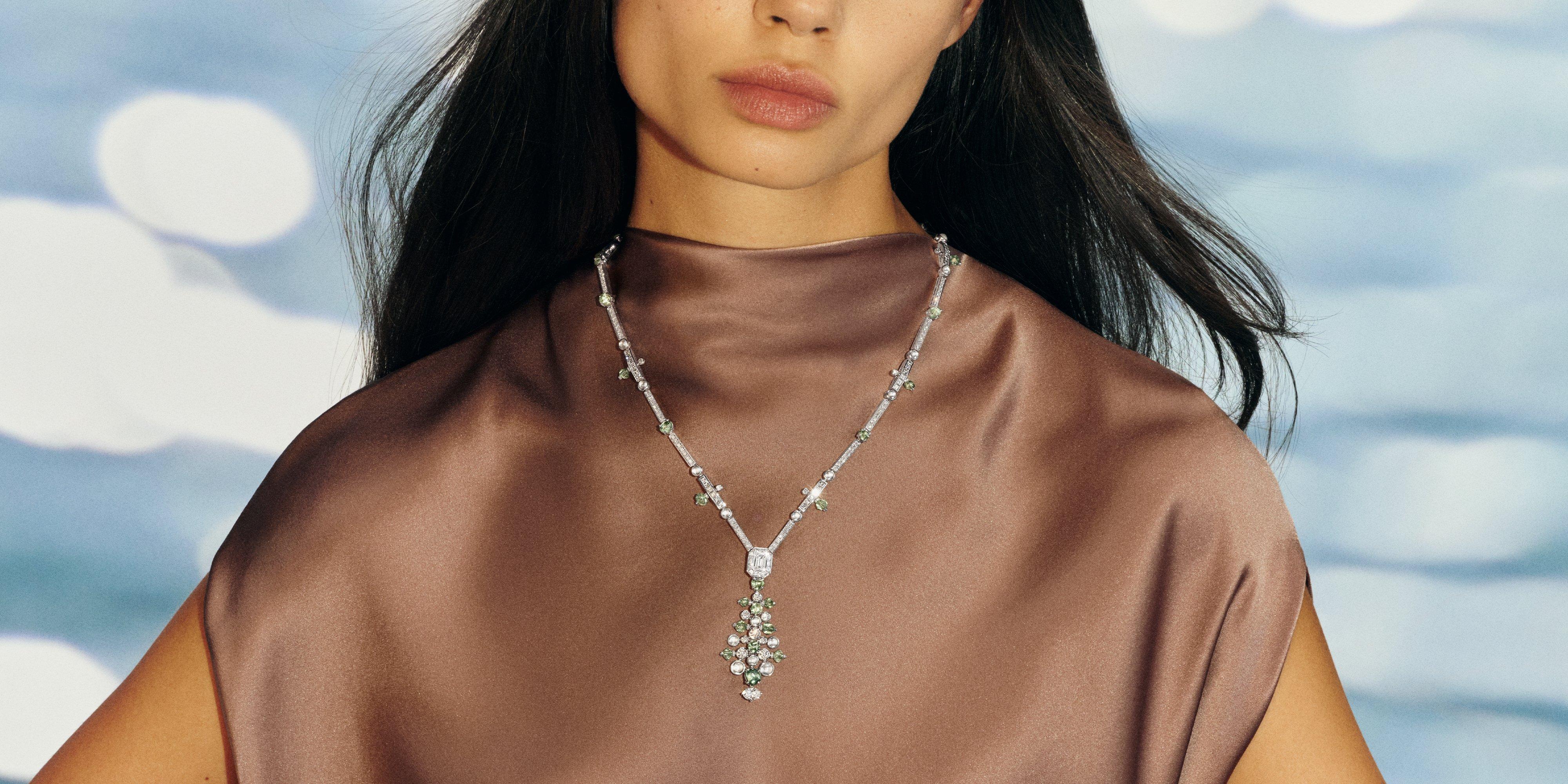 Undulation Necklace
