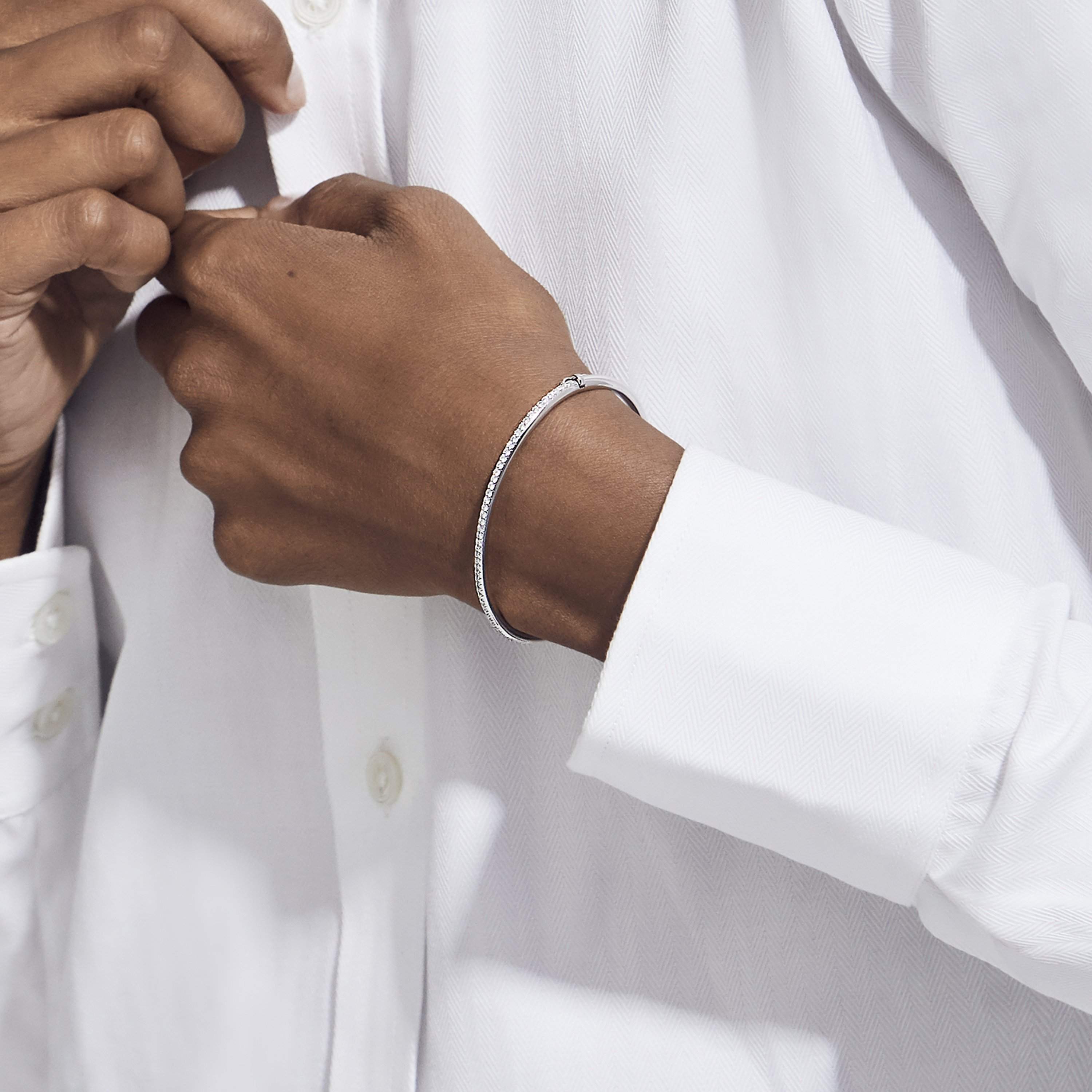 DB Classic bangle in white gold DB Classic bangle in white gold, image 3