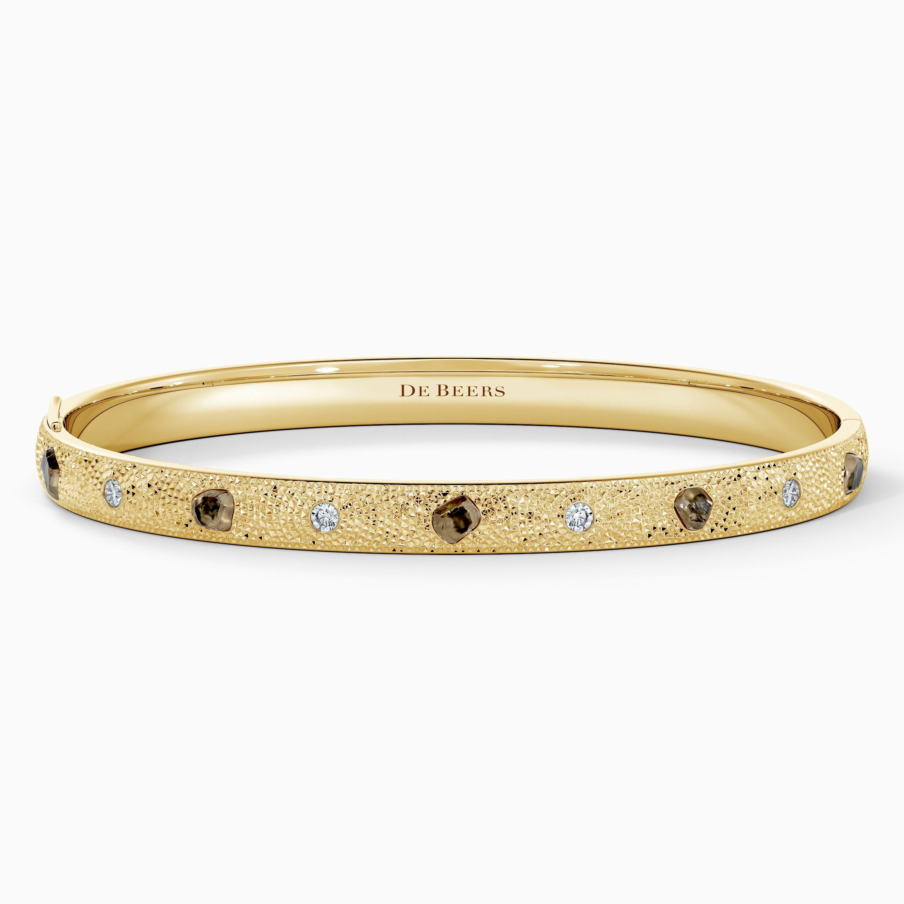 Talisman Bangle in Yellow Gold, image 1