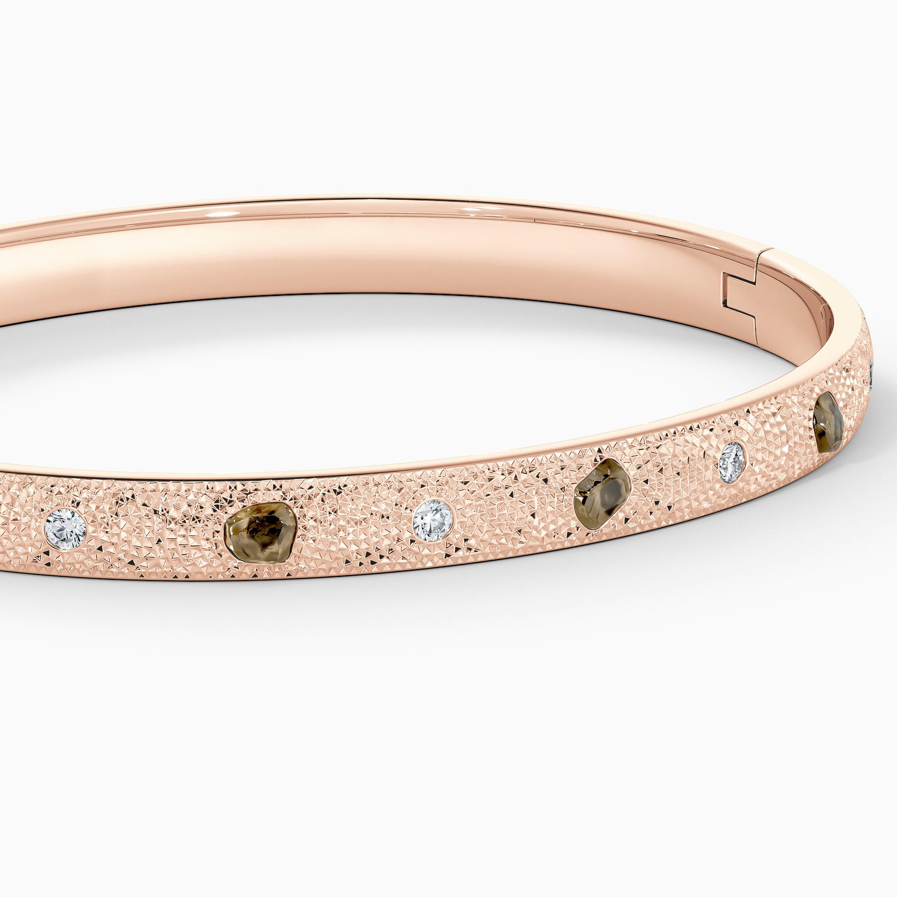 Talisman bangle in rose gold, image 4