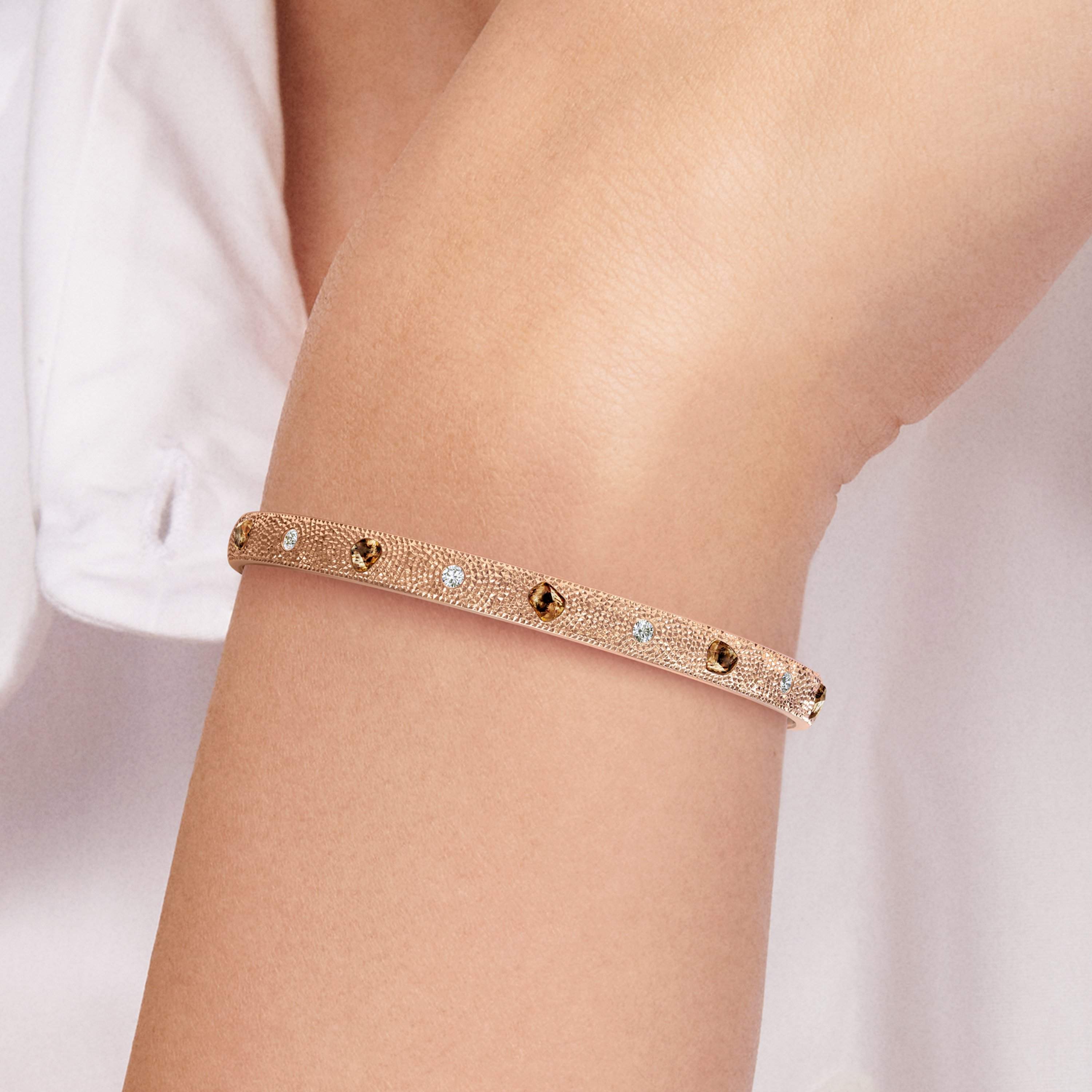 Talisman bangle in rose gold Talisman bangle in rose gold, image 3