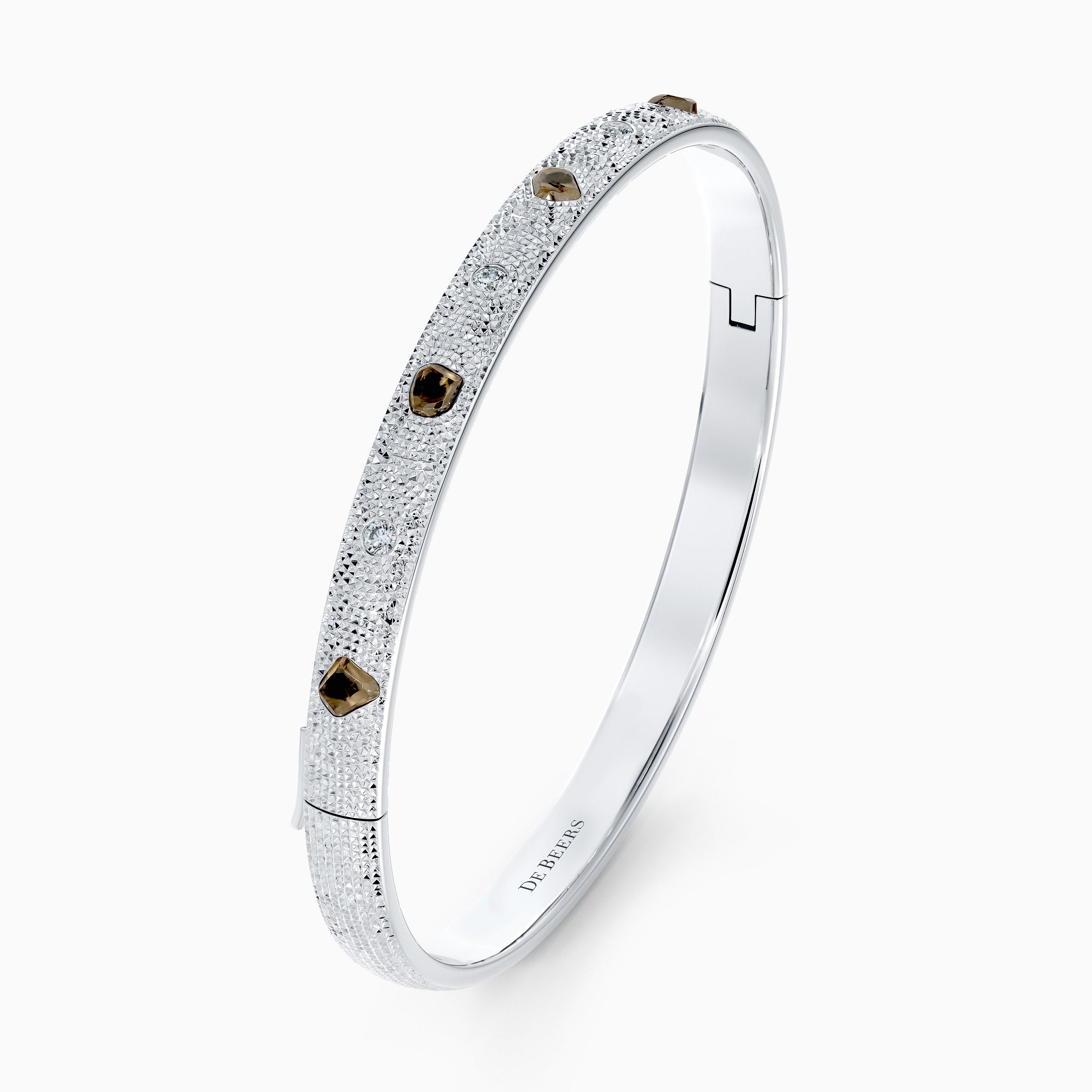 Talisman Bangle in White Gold, image 2