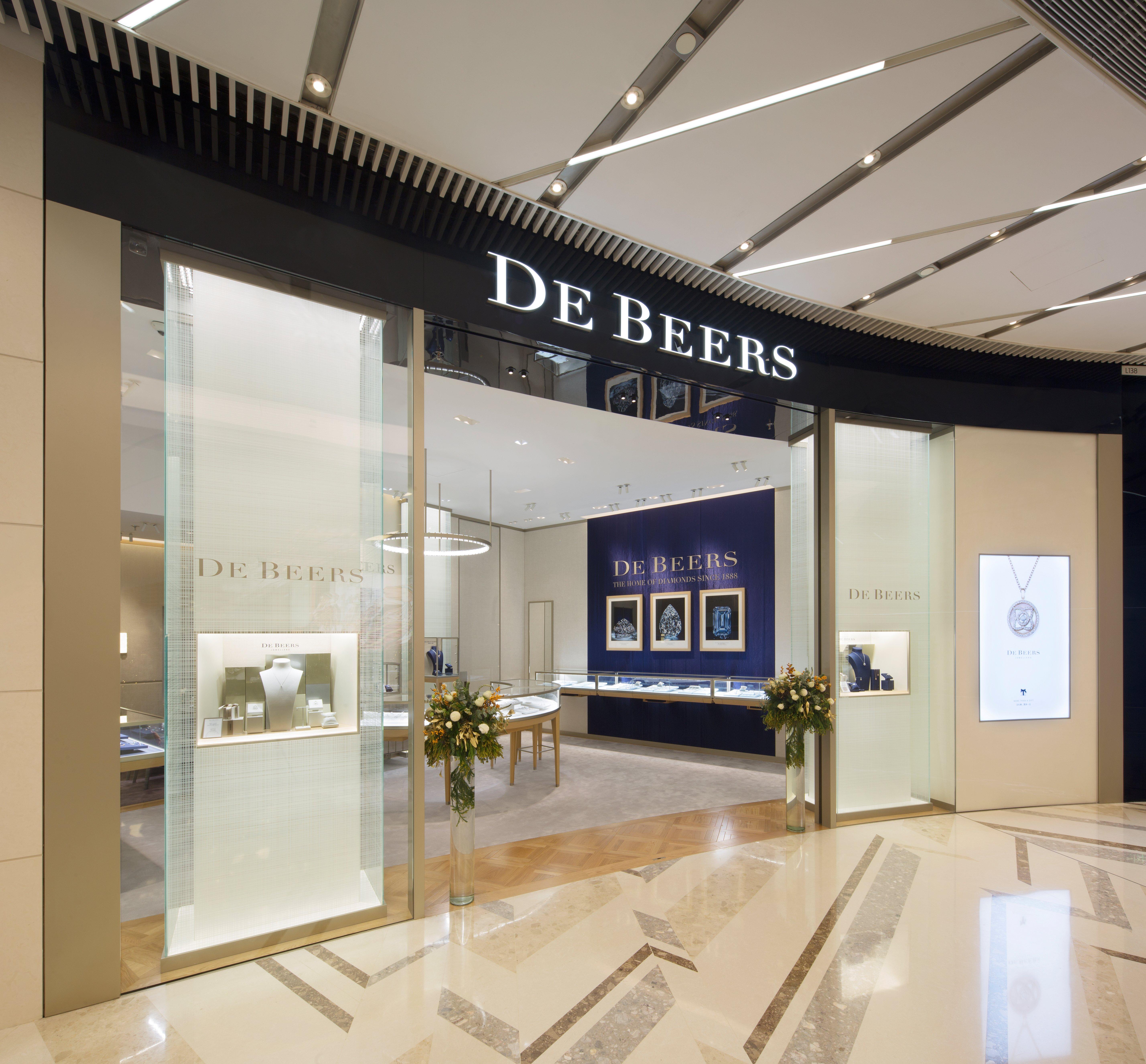 De Beers Jewelers Shanghai ITC Store