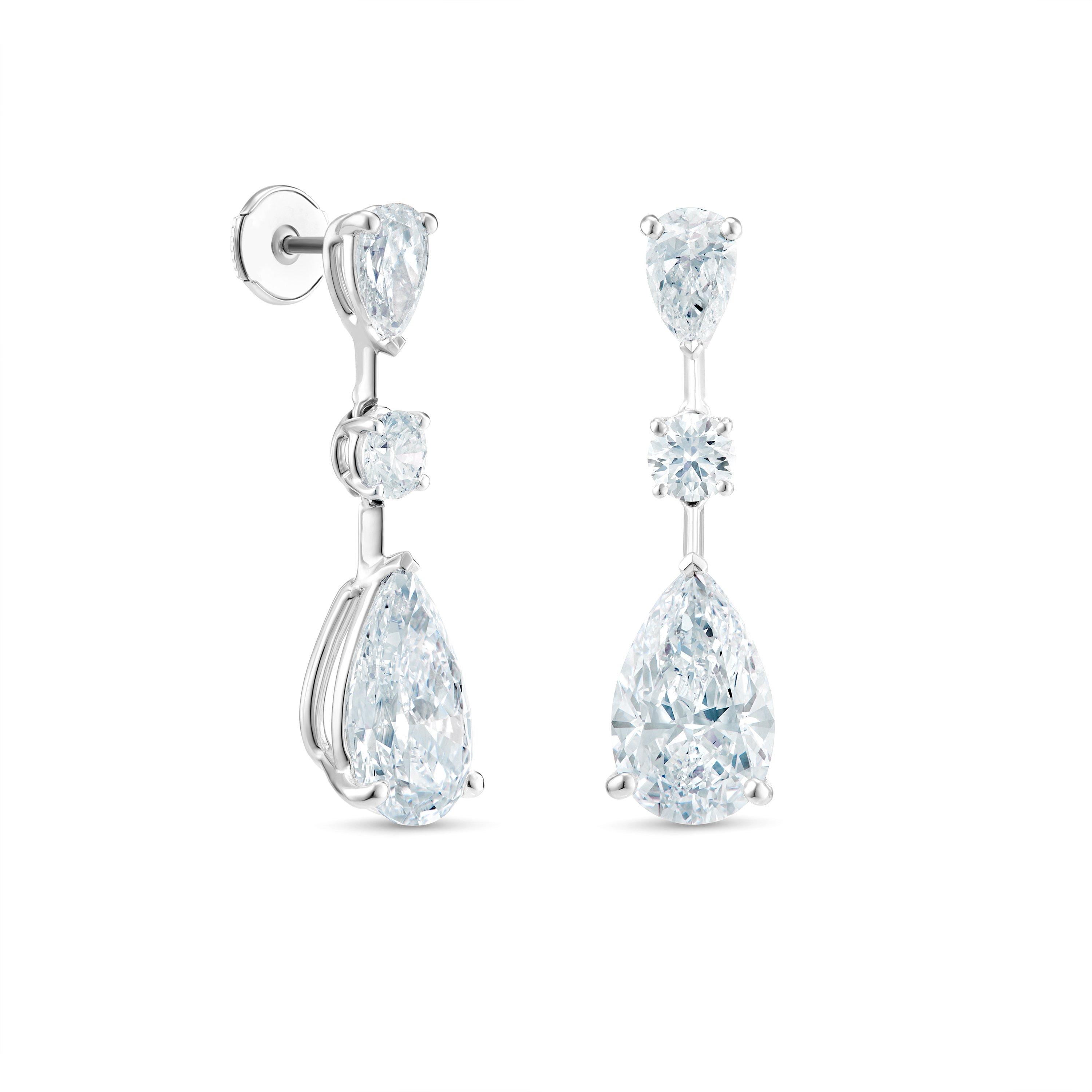 DB Classic Drops of Light pear-shaped diamond earrings | De Beers US