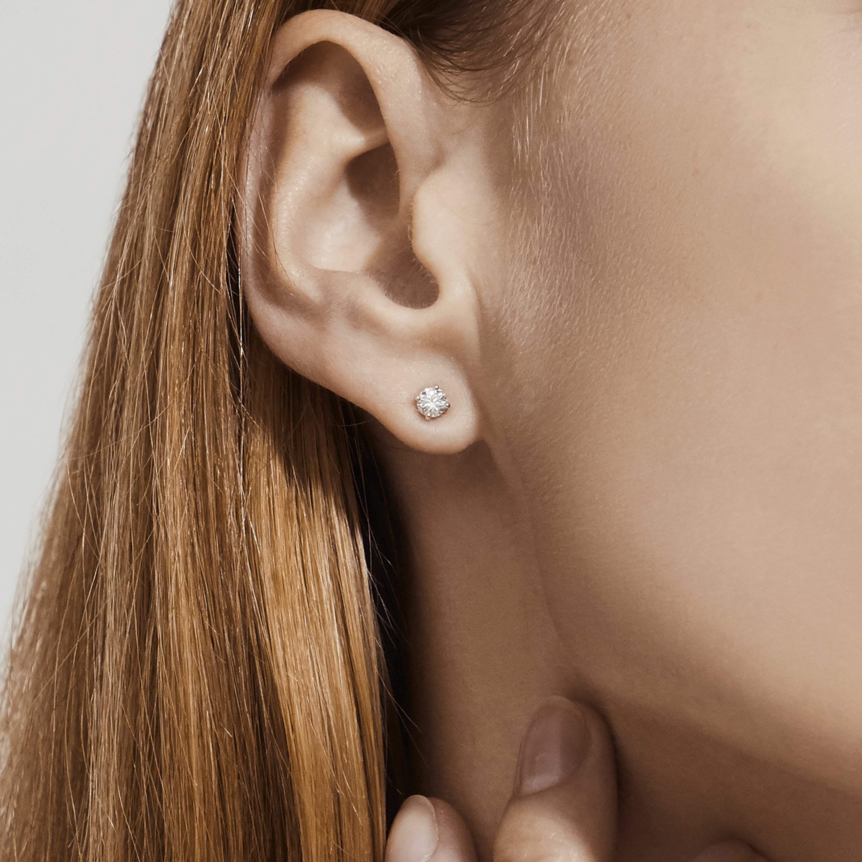 DB Classic round brilliant diamond studs DB Classic round brilliant diamond studs, image 3