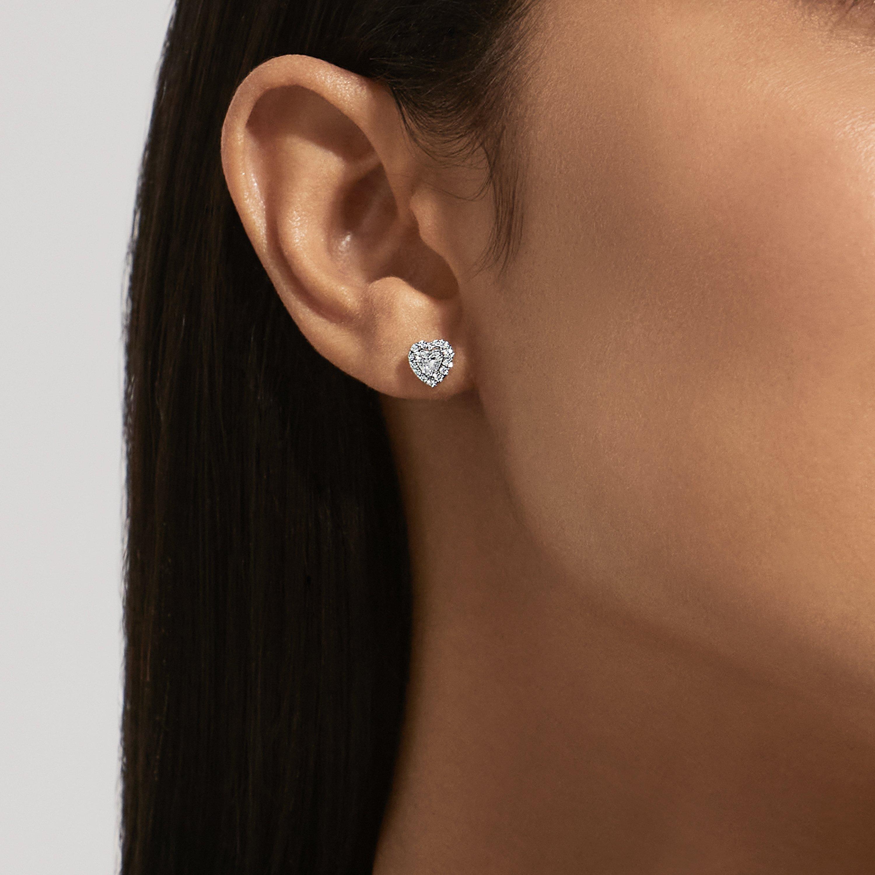 Aura heart-shaped diamond earrings in white gold, image 3