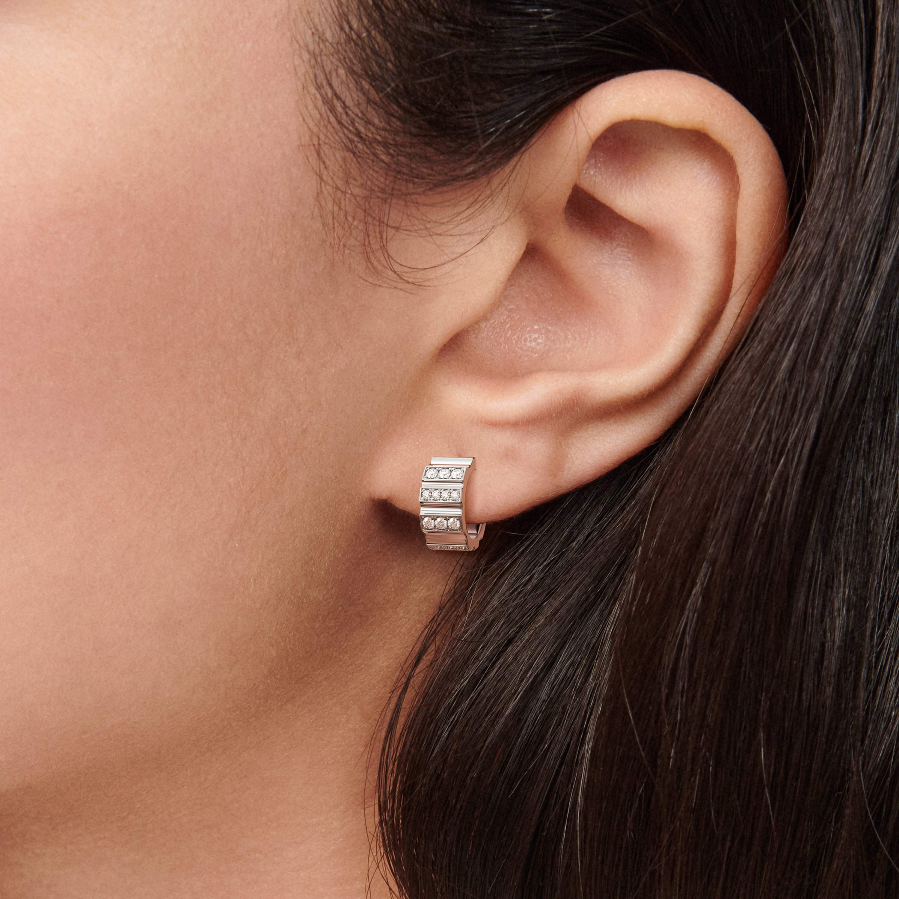 De Beers RVL Hoop Earrings in White Gold with Diamonds De Beers RVL Hoop Earrings in White Gold with Diamonds, image 3