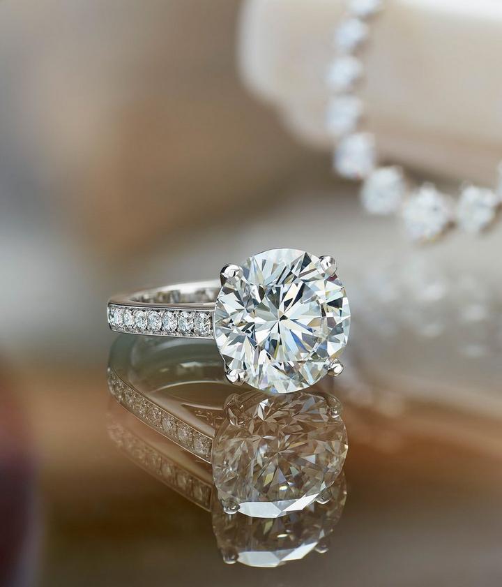 The De Beers Diamond