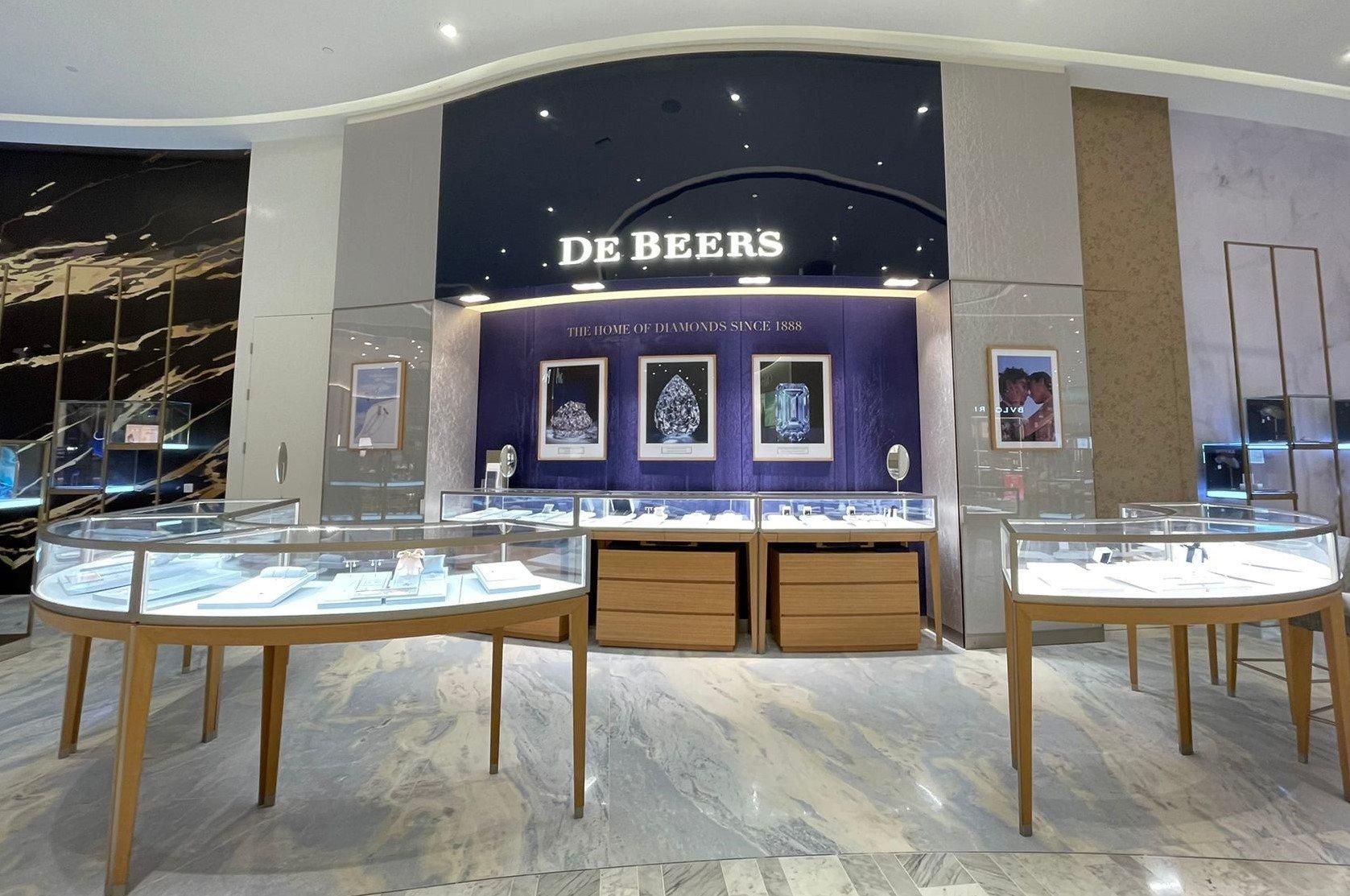 De Beers Macau Grand Lisboa Palace Store