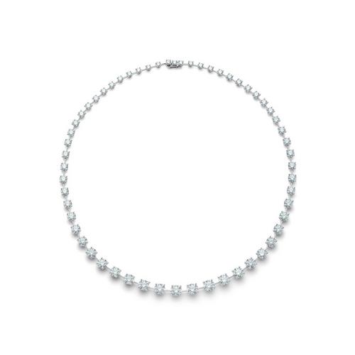 DB Classic round brilliant diamond pendant