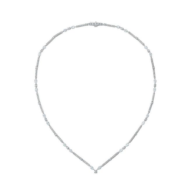 Snow Dance Necklace in white gold