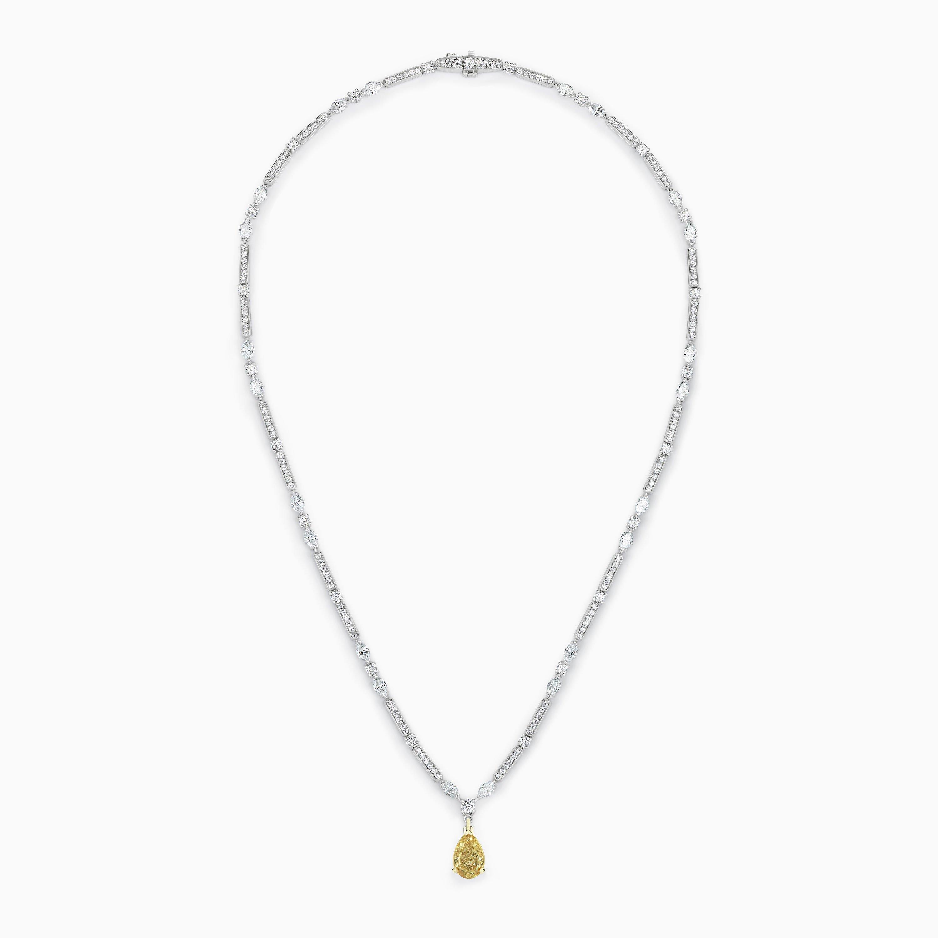 Fancy Orange Pear-Shaped Diamond Drop in Yellow Gold, image 2