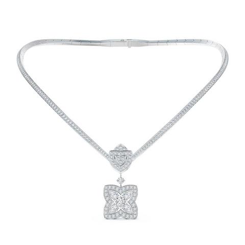Enchanted Lotus necklace in white gold