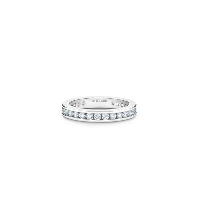Channel-set eternity band in platinum