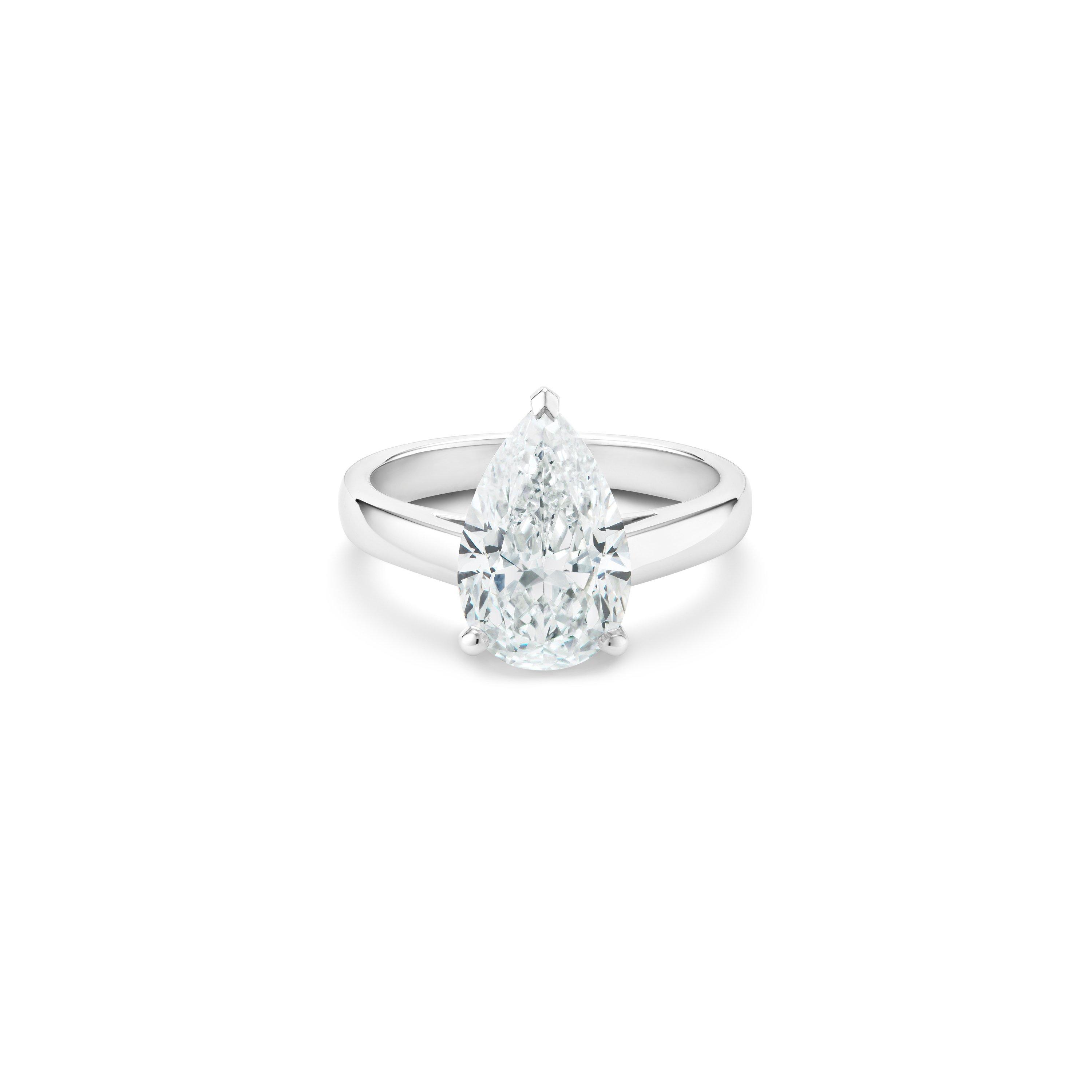 Aura pear-shaped diamond ring