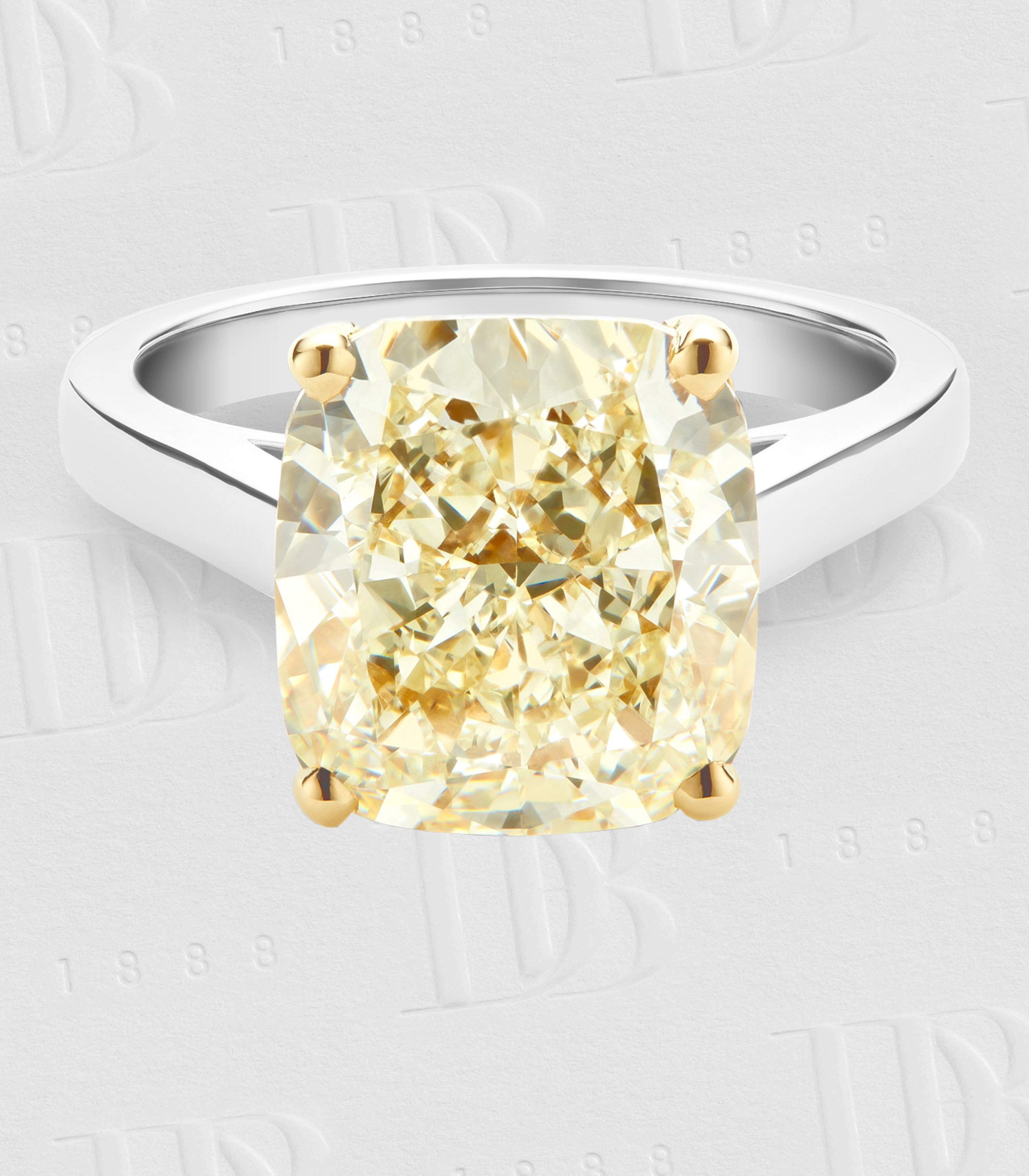 DB Classic cushion-cut diamond ring, image 2