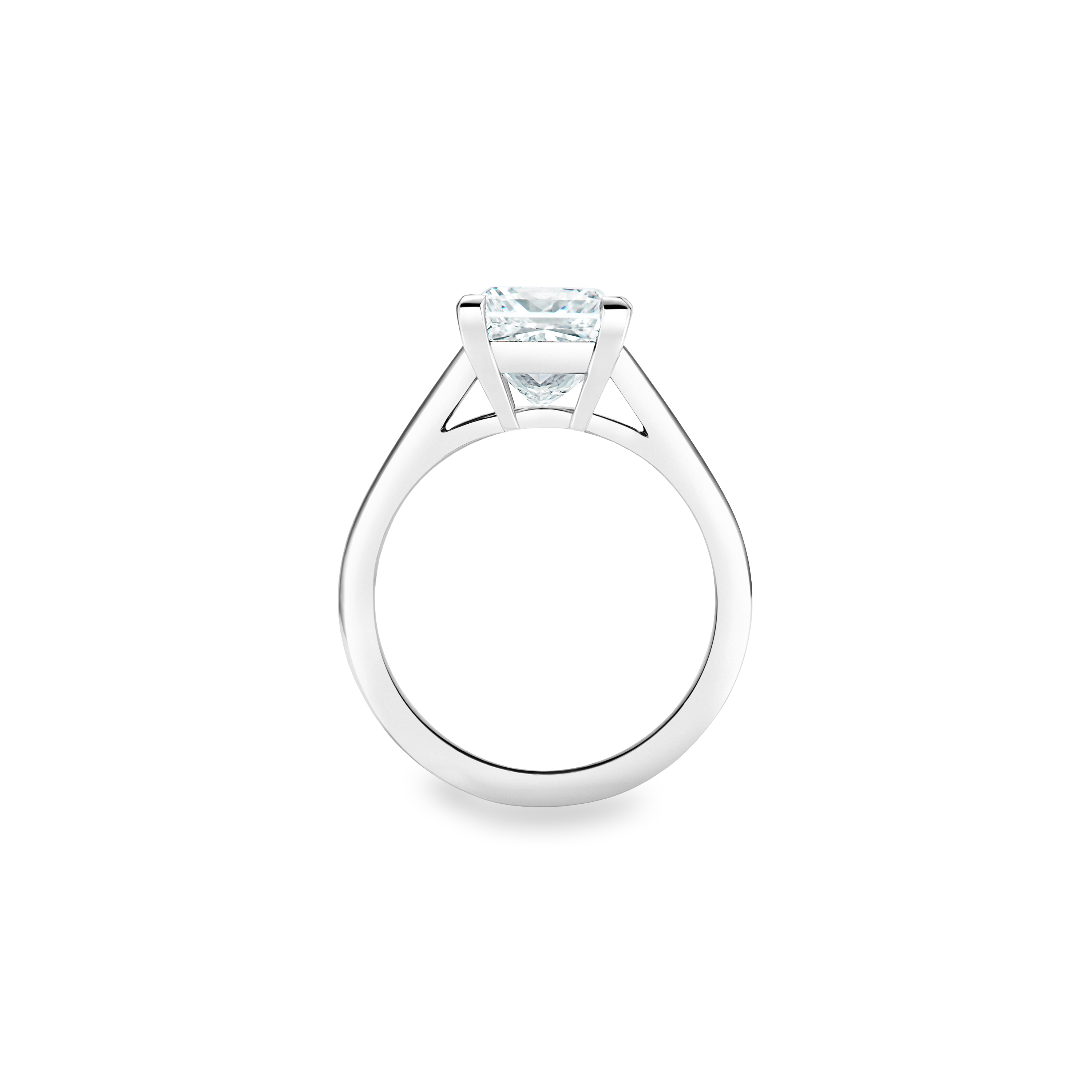 DB Classic oval-shaped diamond ring DB Classic oval-shaped diamond ring, image 2