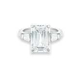 DB Classic emerald-cut and tapered diamond ring, image 1