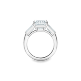 De Beers Classic 祖母綠式切割和錐型鑽石戒指, image 2