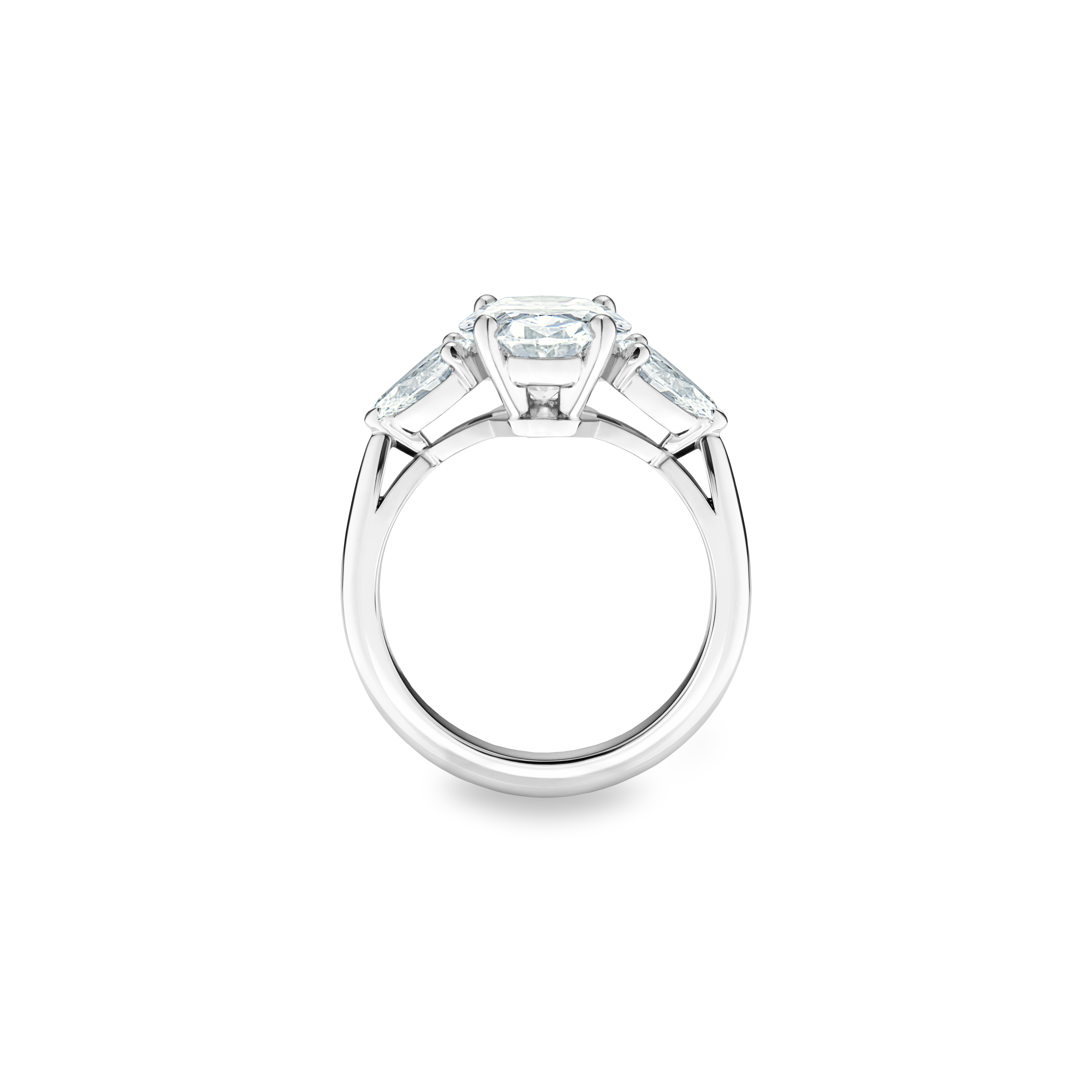 DB Classic round brilliant and pear-shaped diamond ring DB Classic round brilliant and pear-shaped diamond ring, image 2