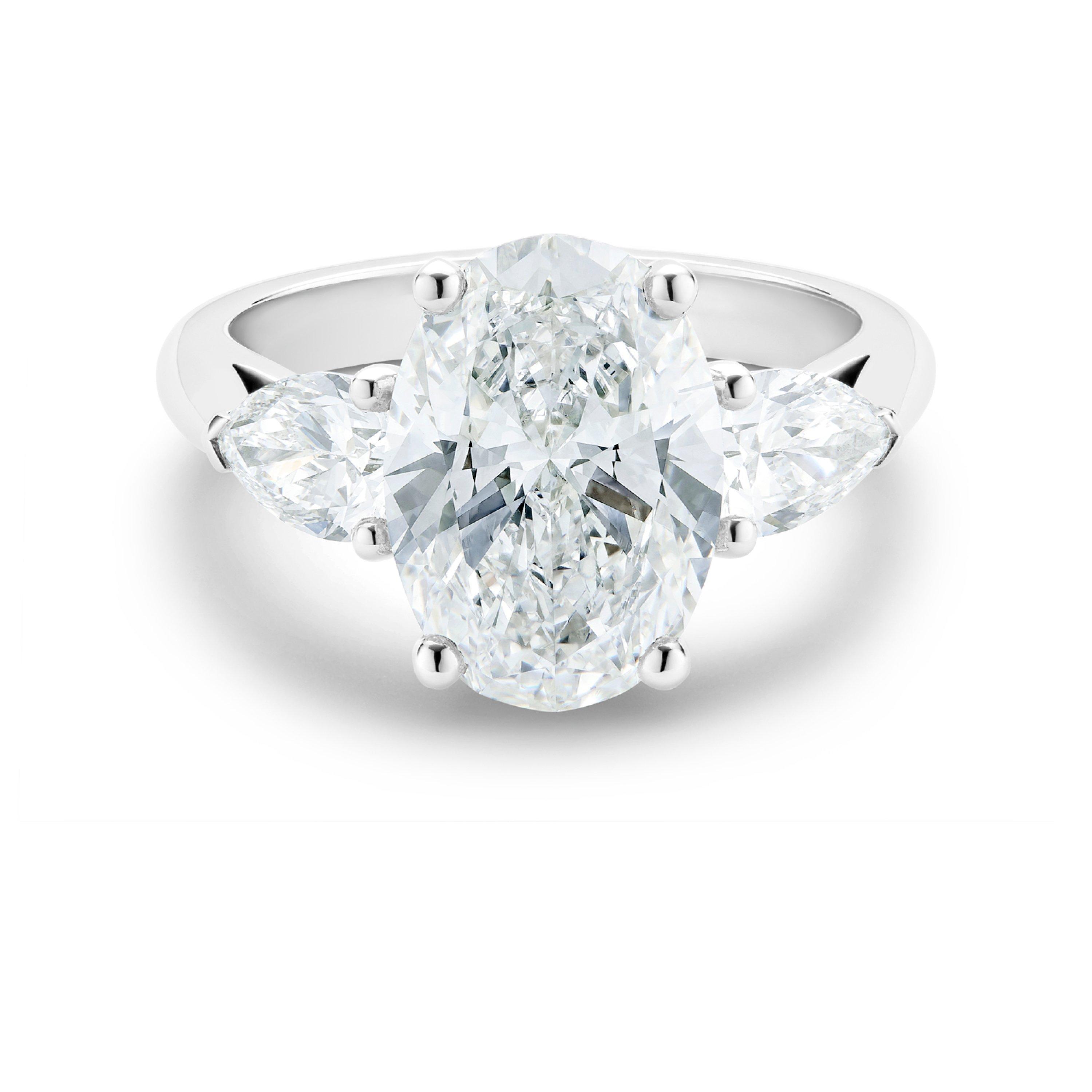 DB Classic 橢圓形切割鉆戒搭配水滴形切割輔鉆, image 1