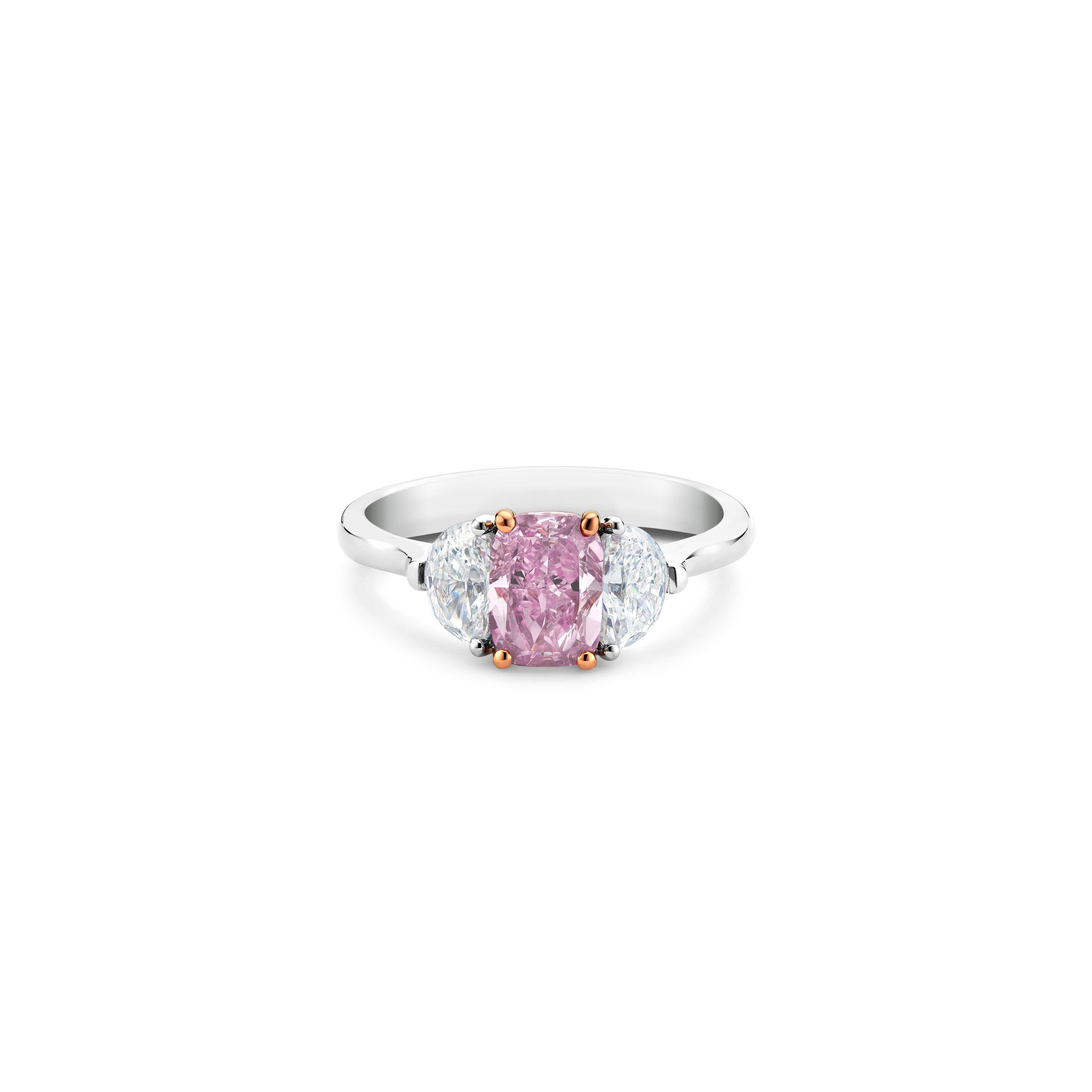 Aura Fancy Colour Oval-shaped Diamond Ring De Beers US