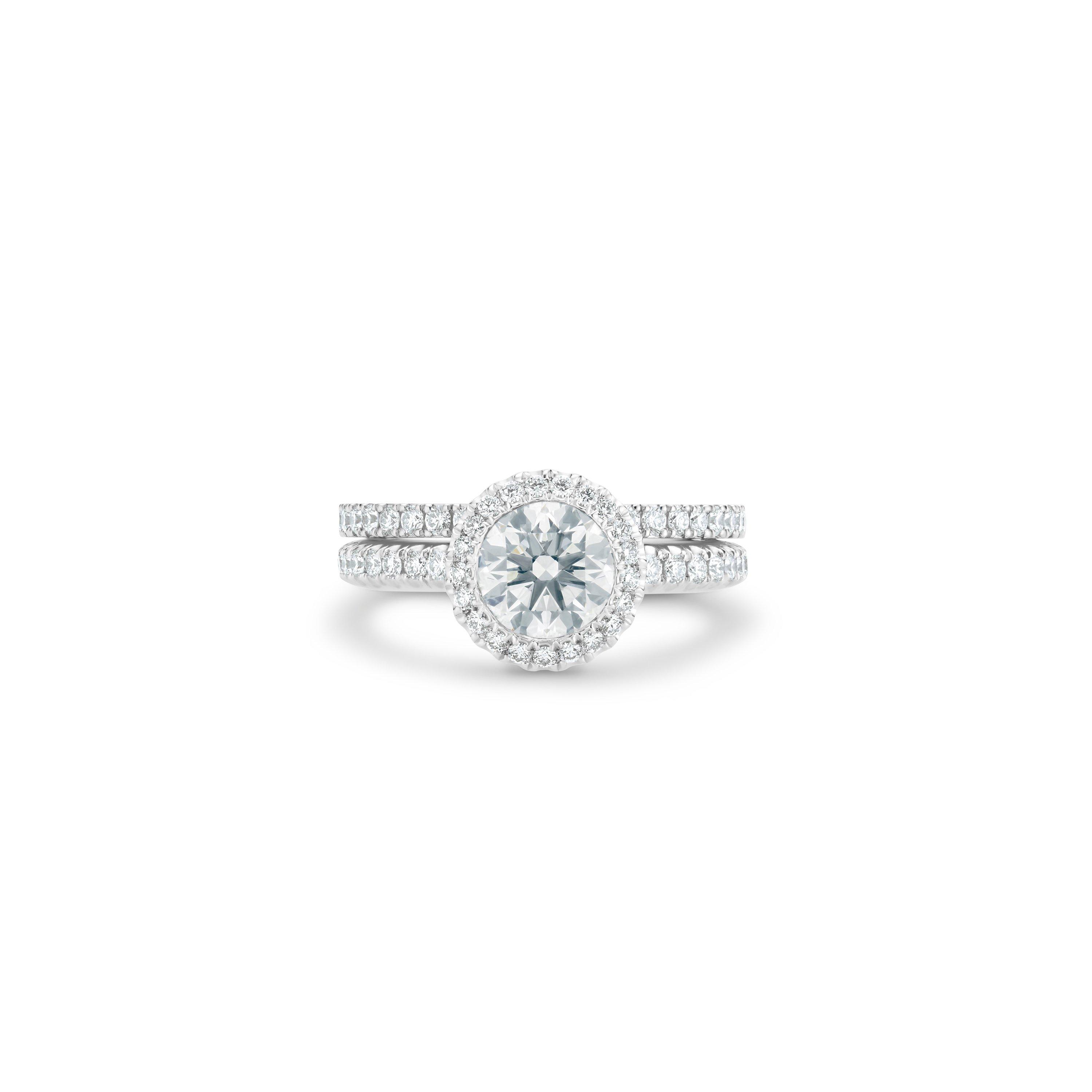 Aura round brilliant diamond ring