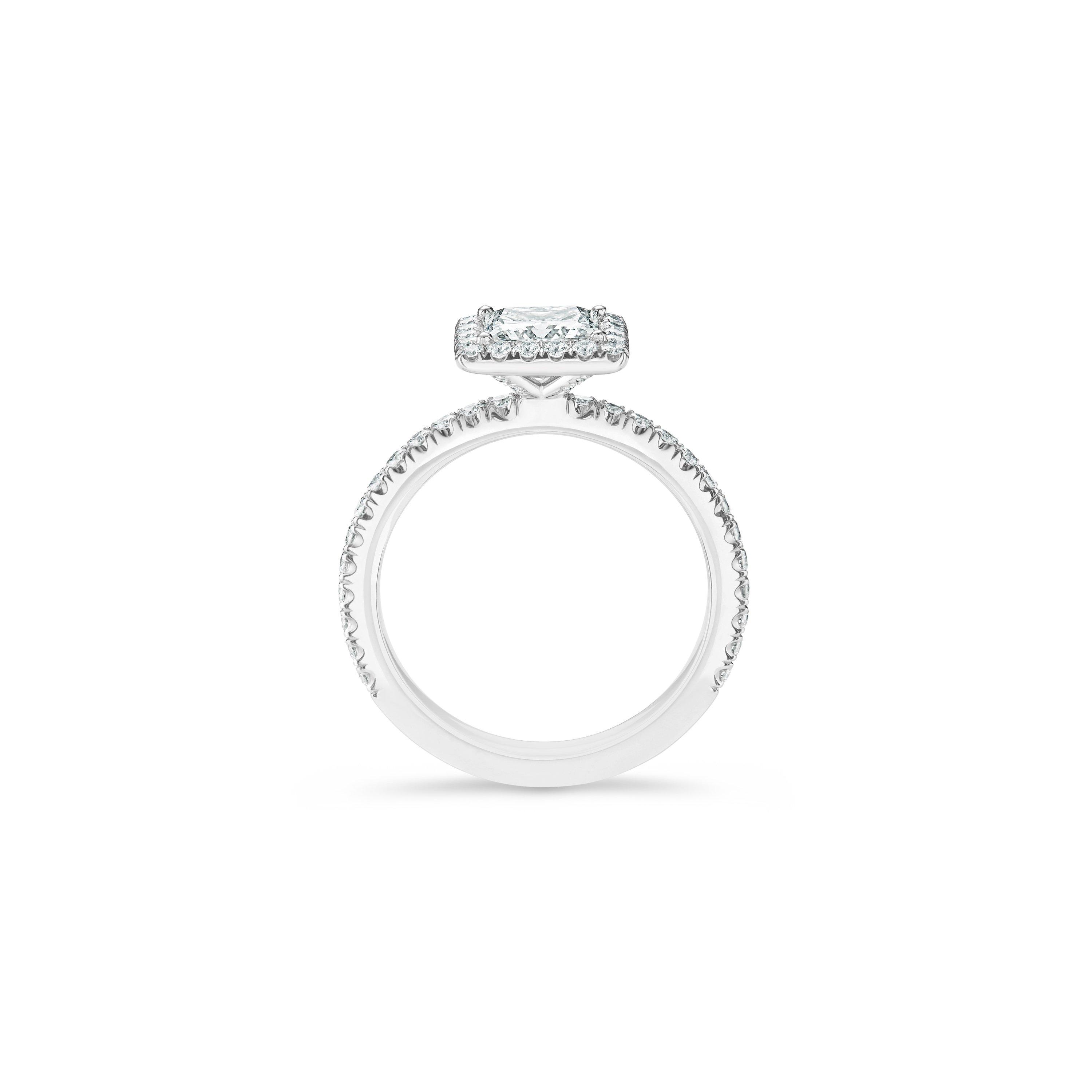 Aura princess-cut diamond ring