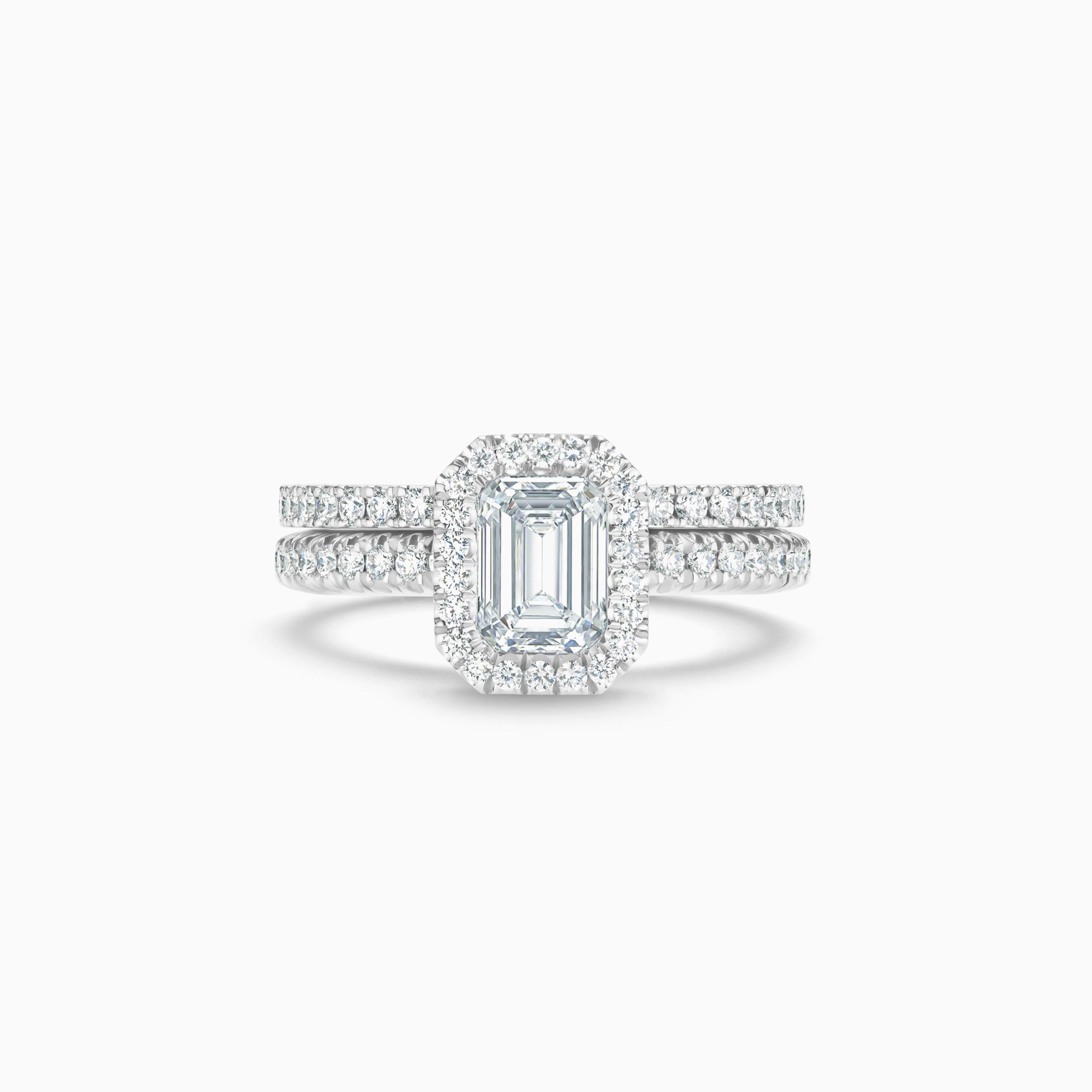 Aura emerald-cut diamond ring Aura emerald-cut diamond ring, image 3