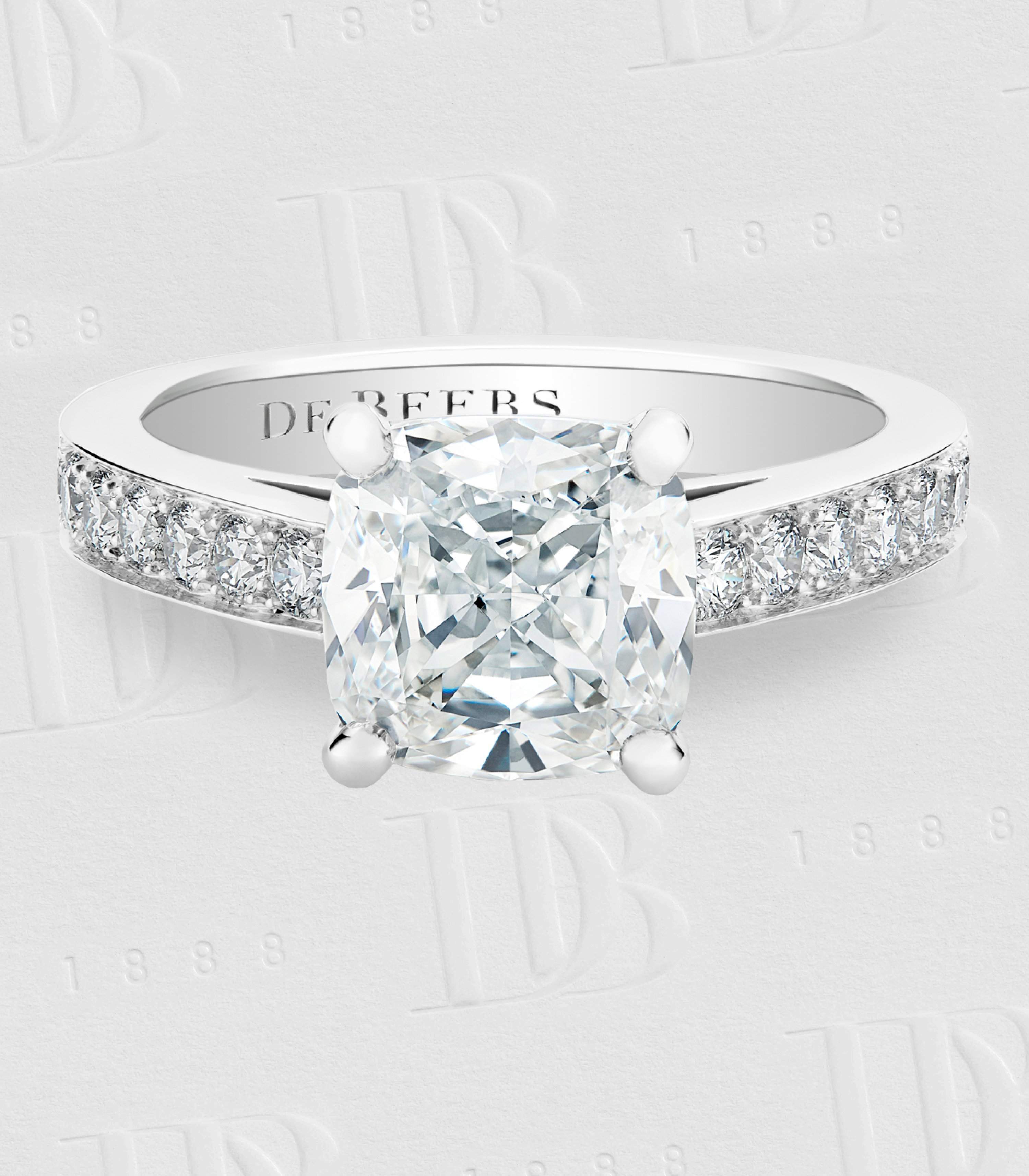 Old Bond Street cushion-cut diamond ring, image 2