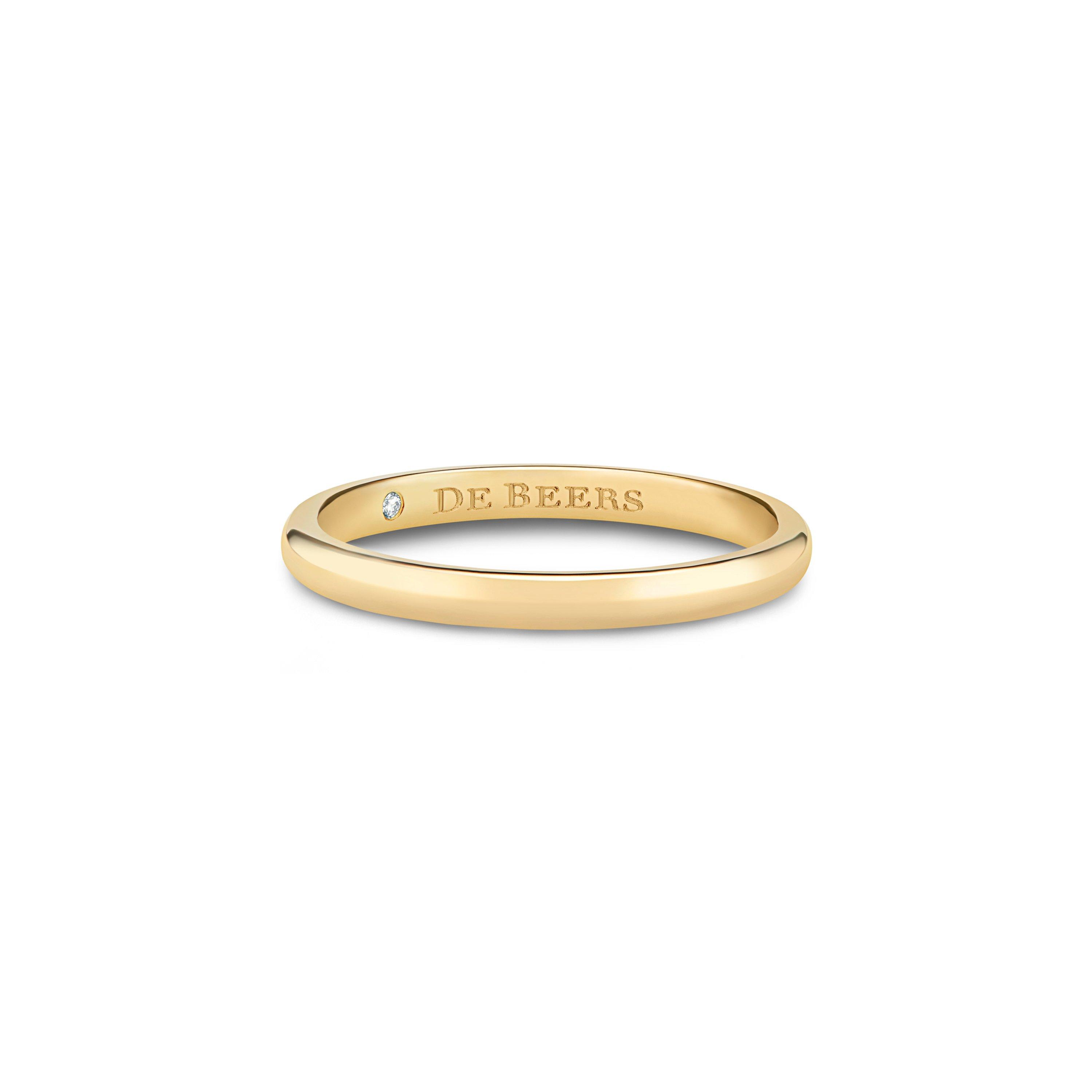 DB Classic Band in Yellow Gold