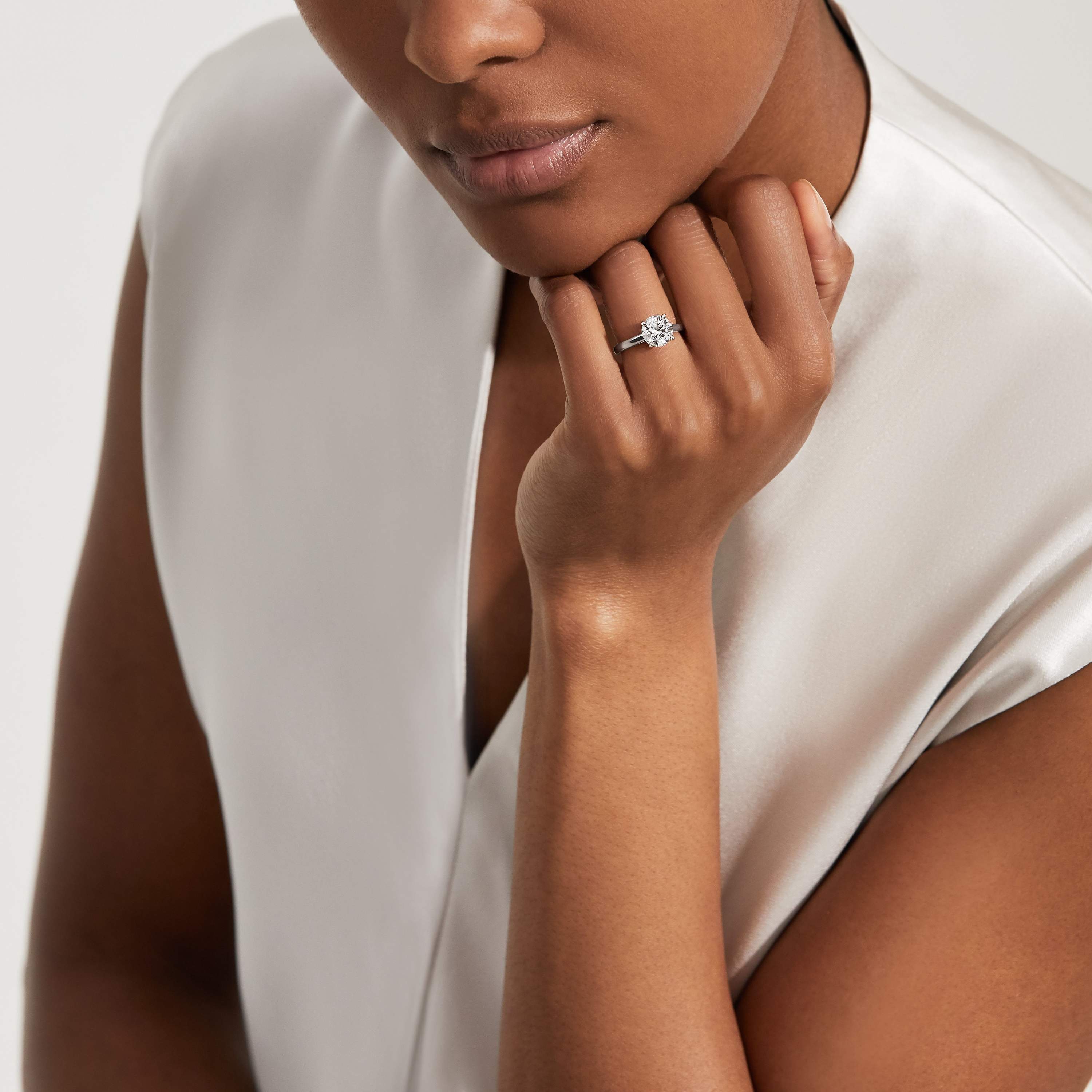 DB Classic round brilliant diamond ring DB Classic round brilliant diamond ring, image 2
