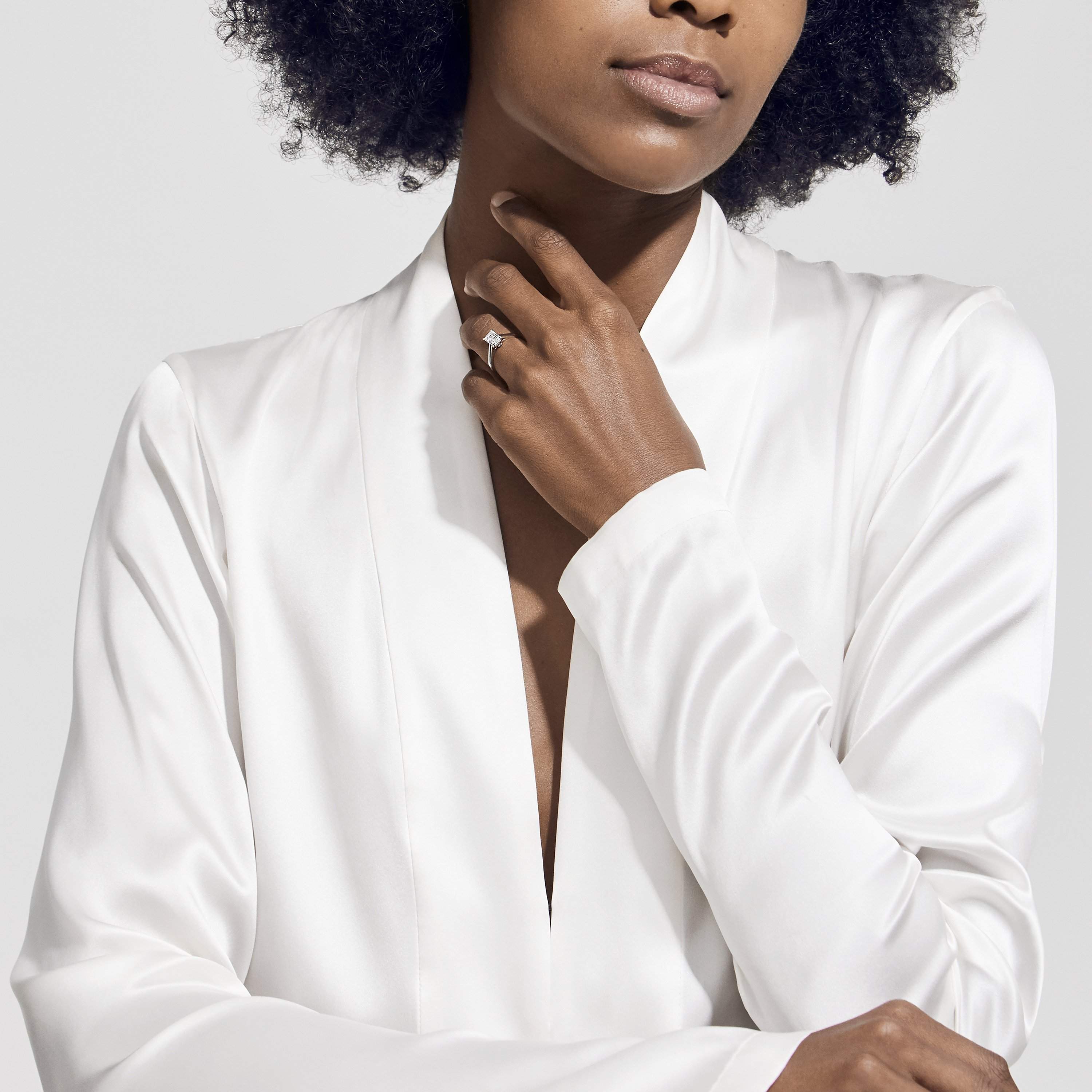 DB Classic emerald-cut diamond ring DB Classic emerald-cut diamond ring, image 2