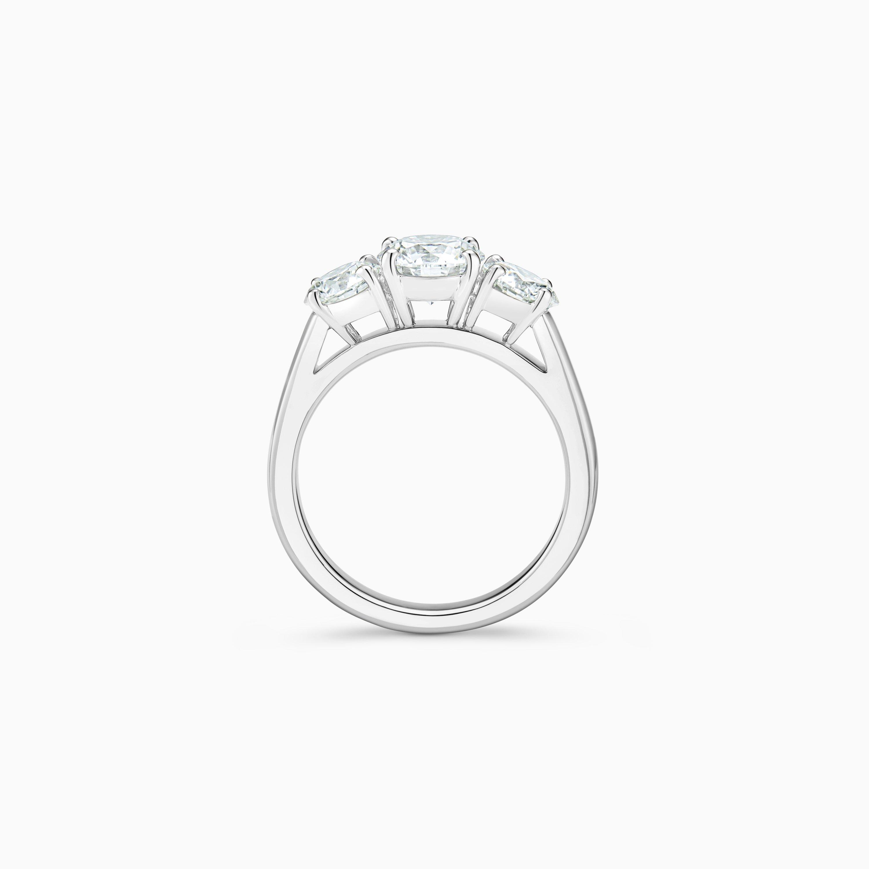 DB Classic trio round brilliant diamond ring, image 5