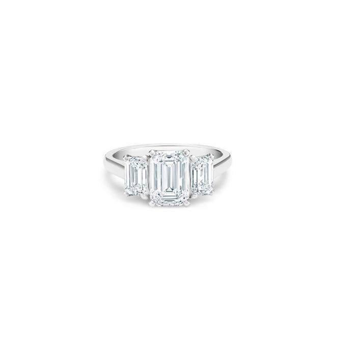 DB Classic trio emerald-cut diamond ring