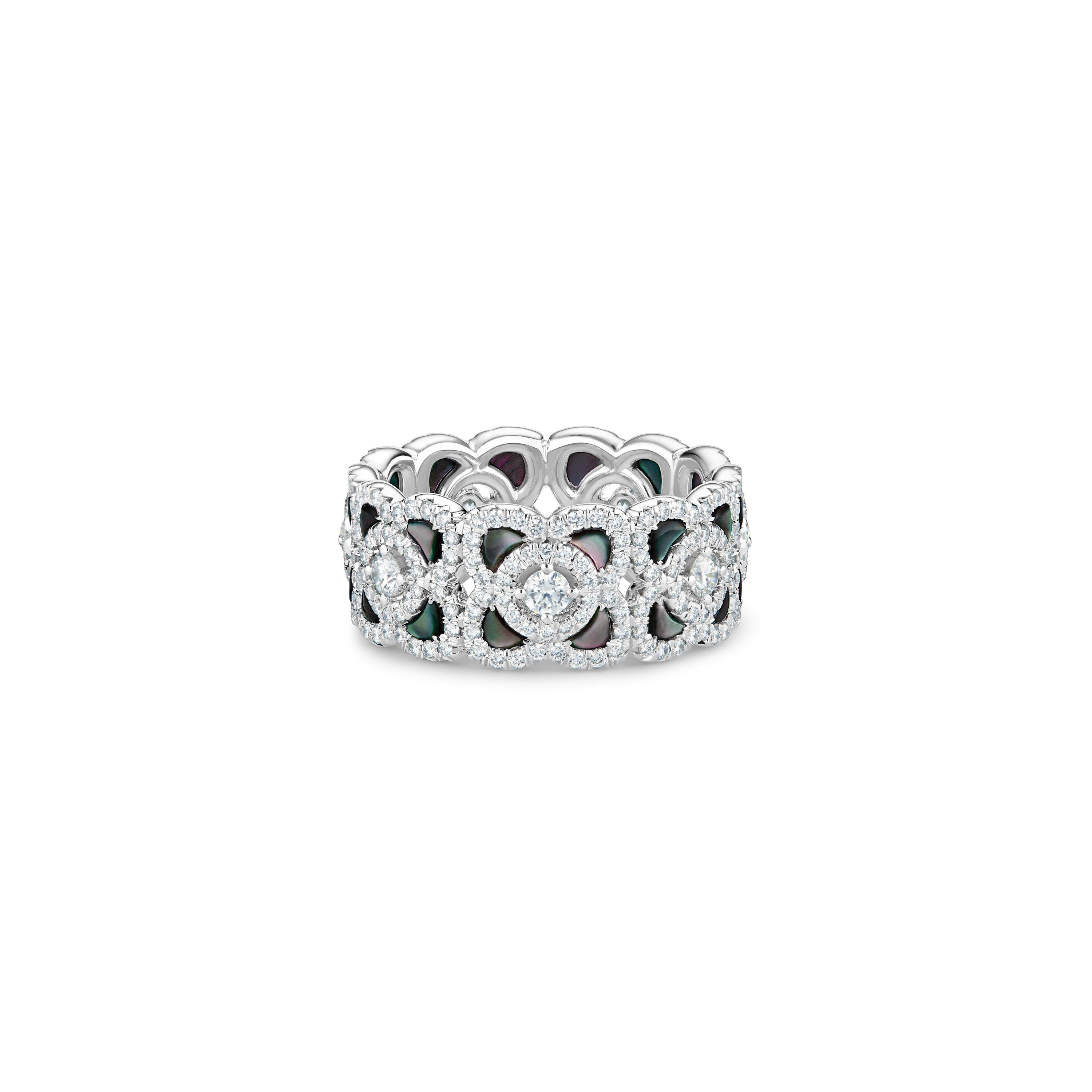 De Beers Jewellers 18kt White Gold Enchanted Lotus Diamond Ring