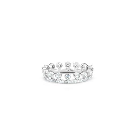 Dewdrop pavé ring in white gold