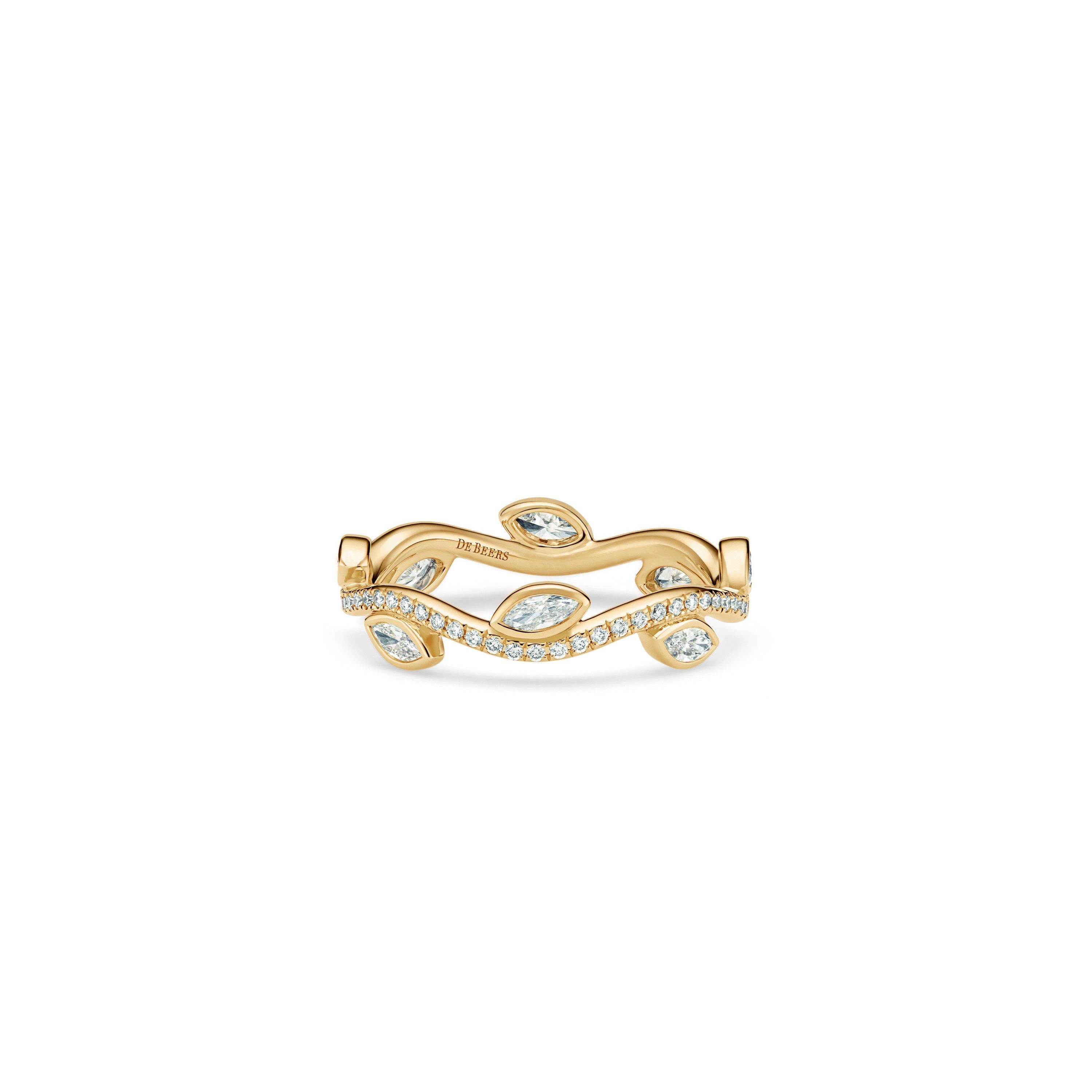 Adonis Rose band in yellow gold | De Beers US