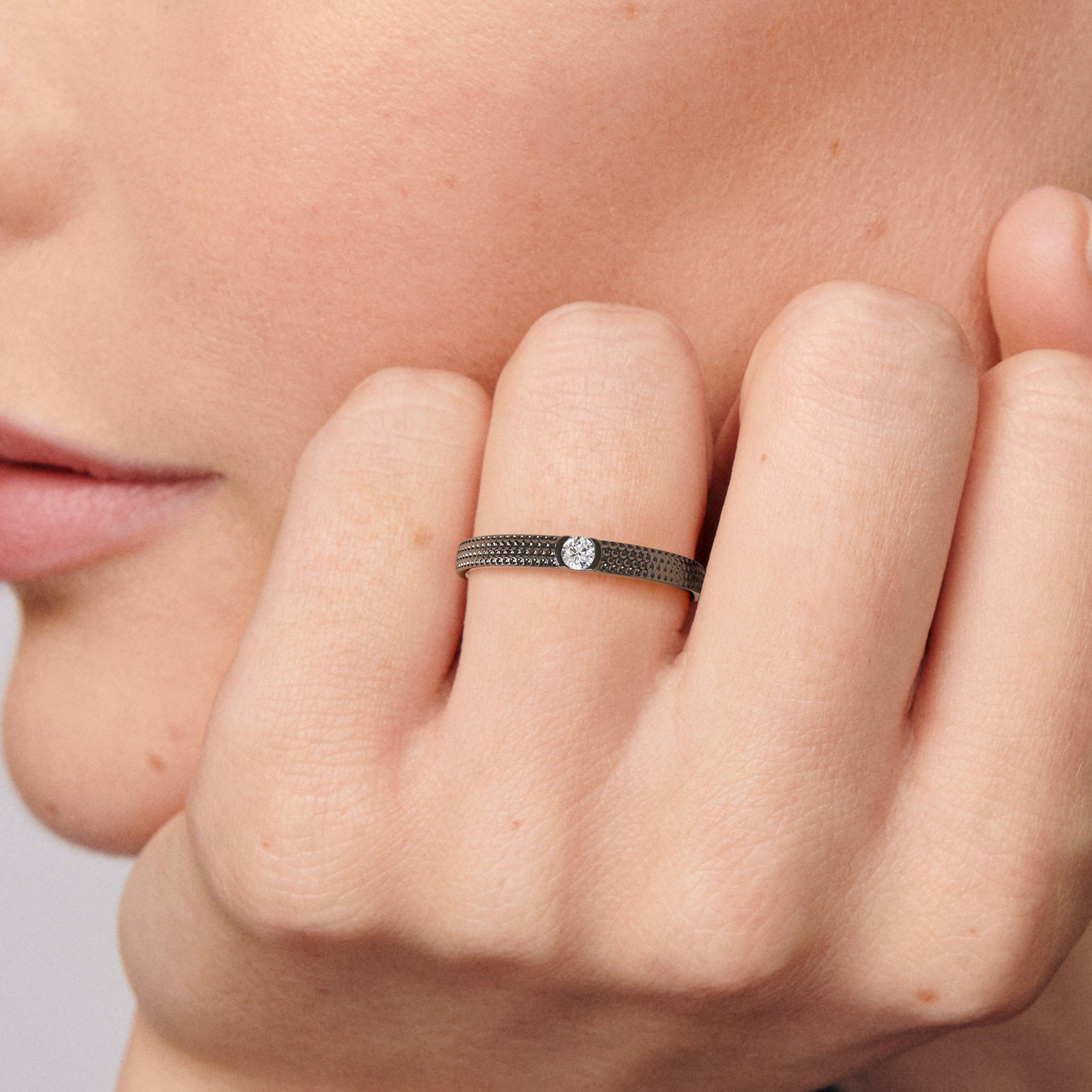 Bague Talisman Azulea small en or rhodi&eacute; noir, image 3