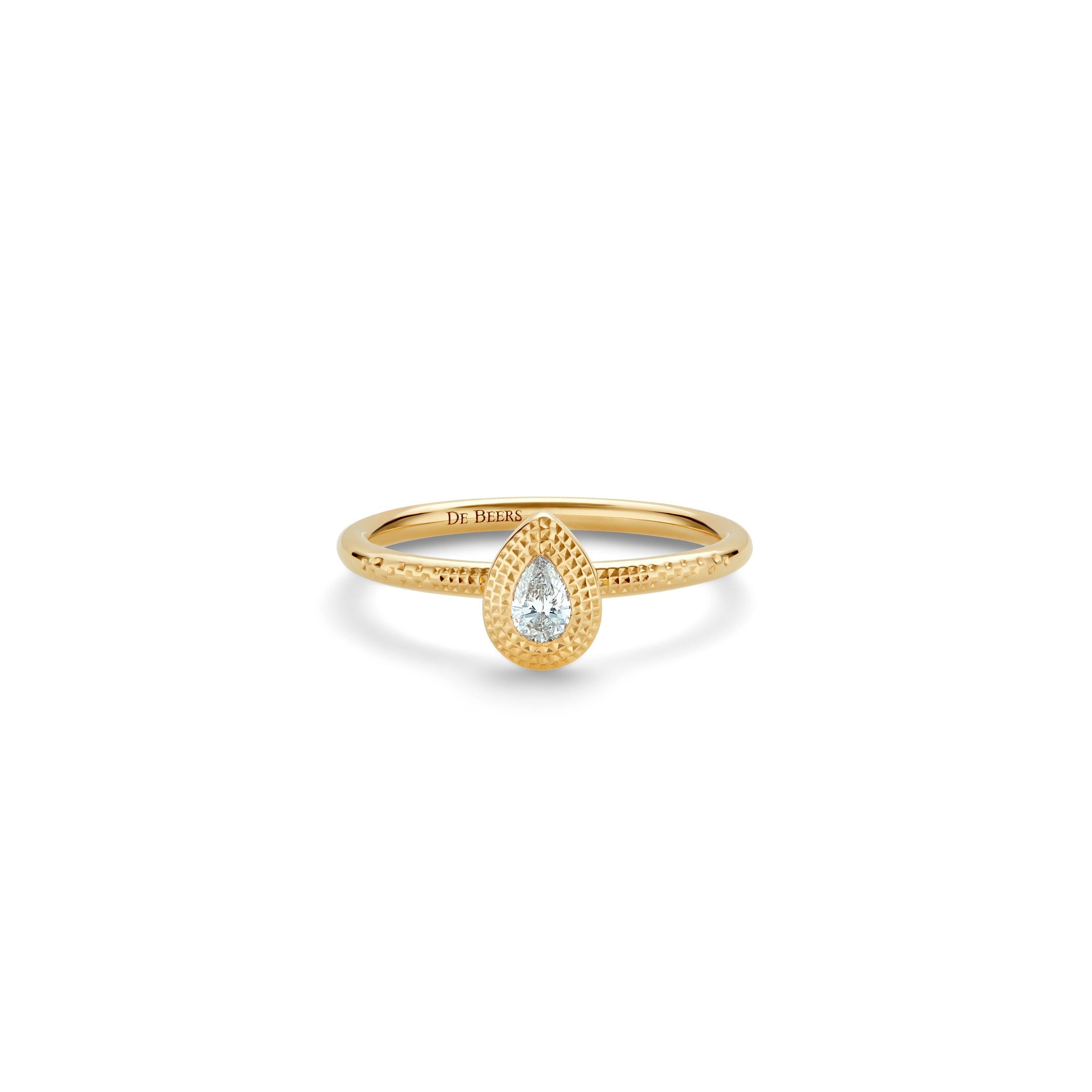 Debeers Talisman Pear-shaped Diamond Ring In Gold