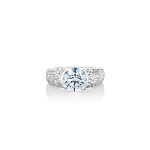 Brio round brilliant diamond ring in white gold