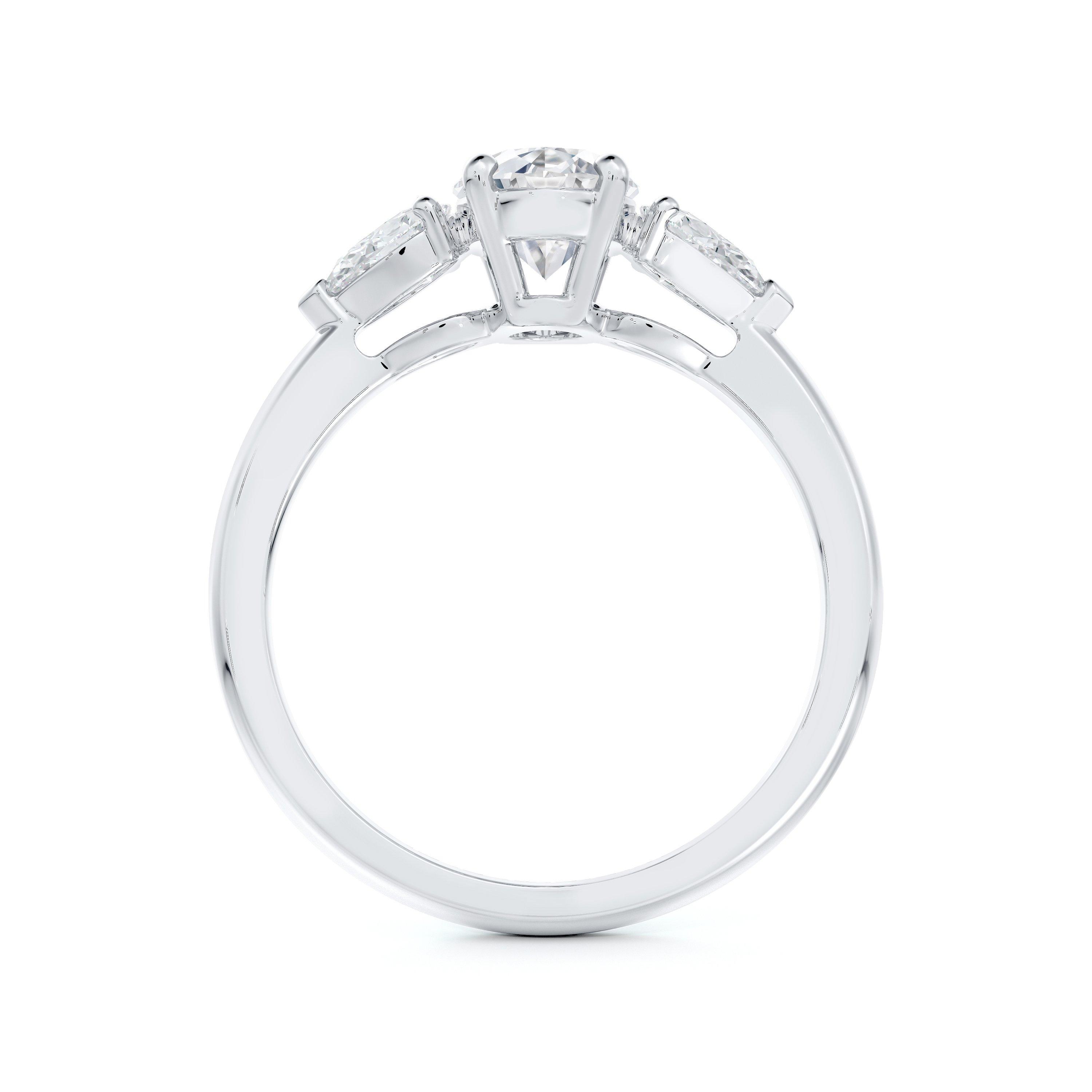 DB Classic 橢圓形切割鉆石戒指搭配水滴形切割輔鉆, image 4