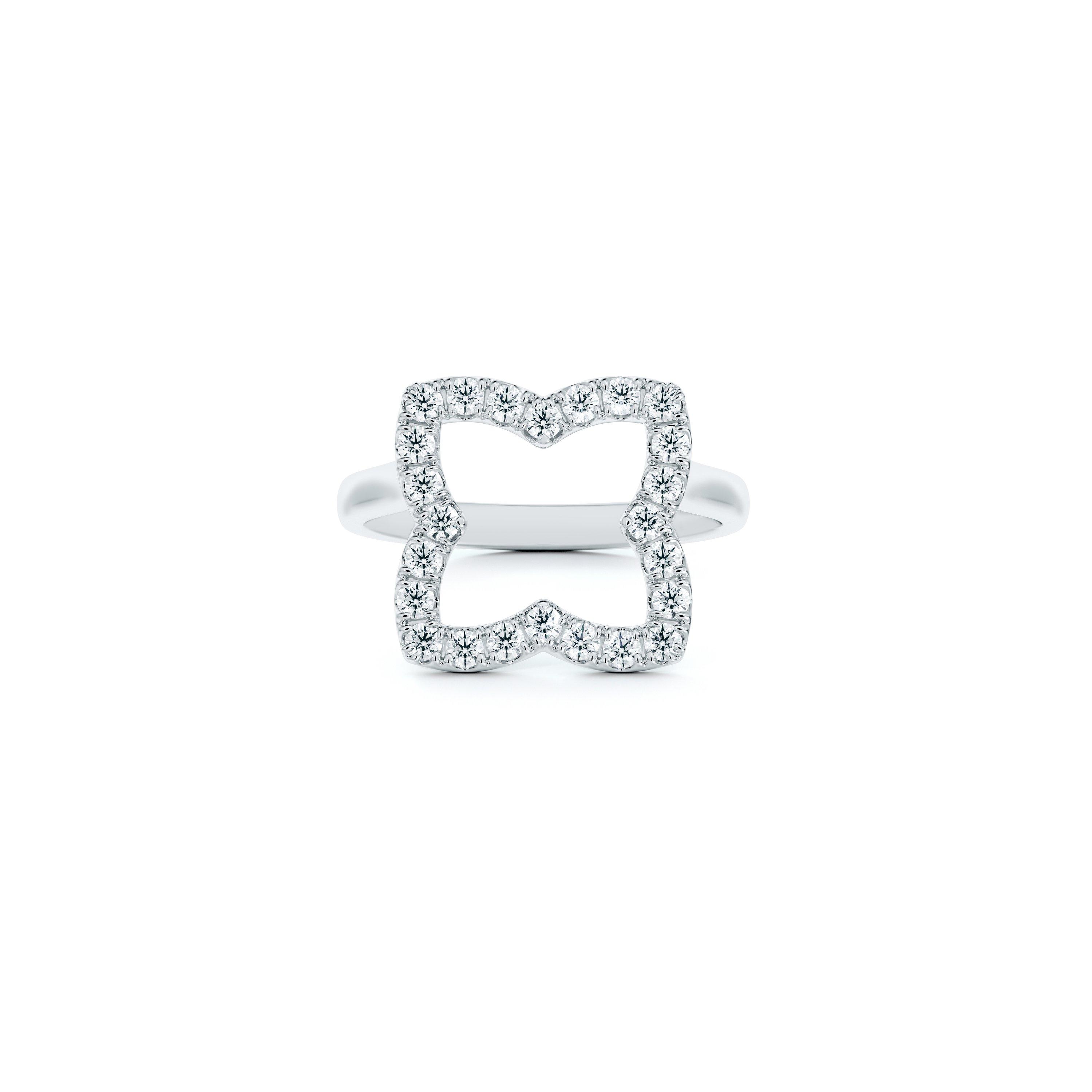 Aura pear-shaped diamond ring