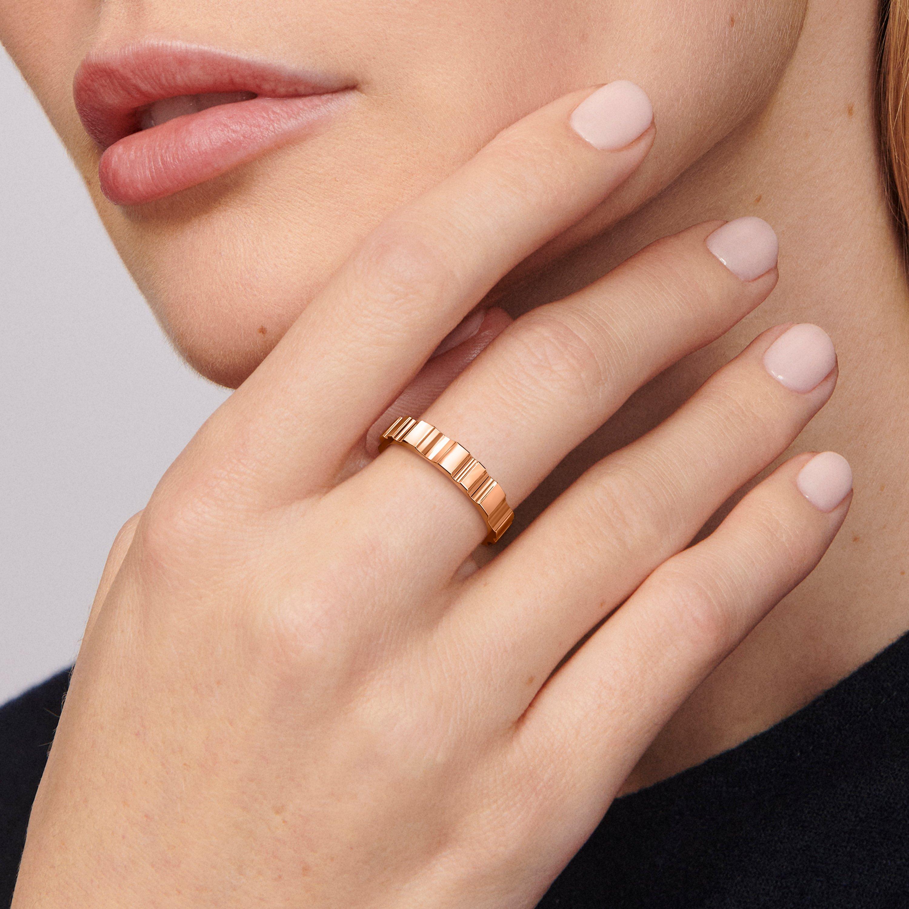 De Beers RVL Band Ring in Rose Gold, image 3