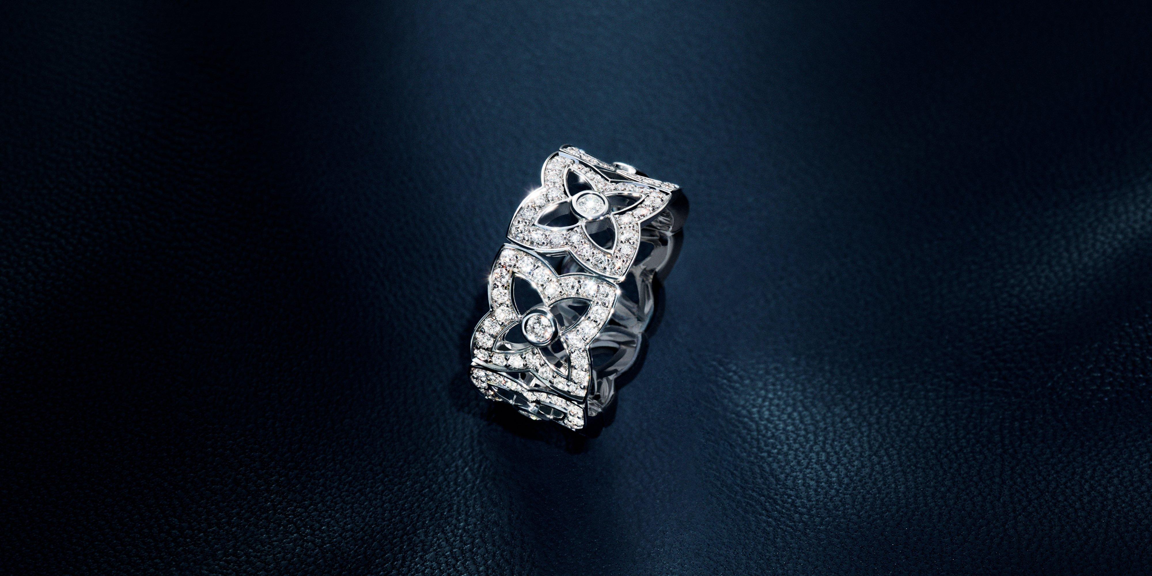 High Jewellery Lotus by DE BEERS