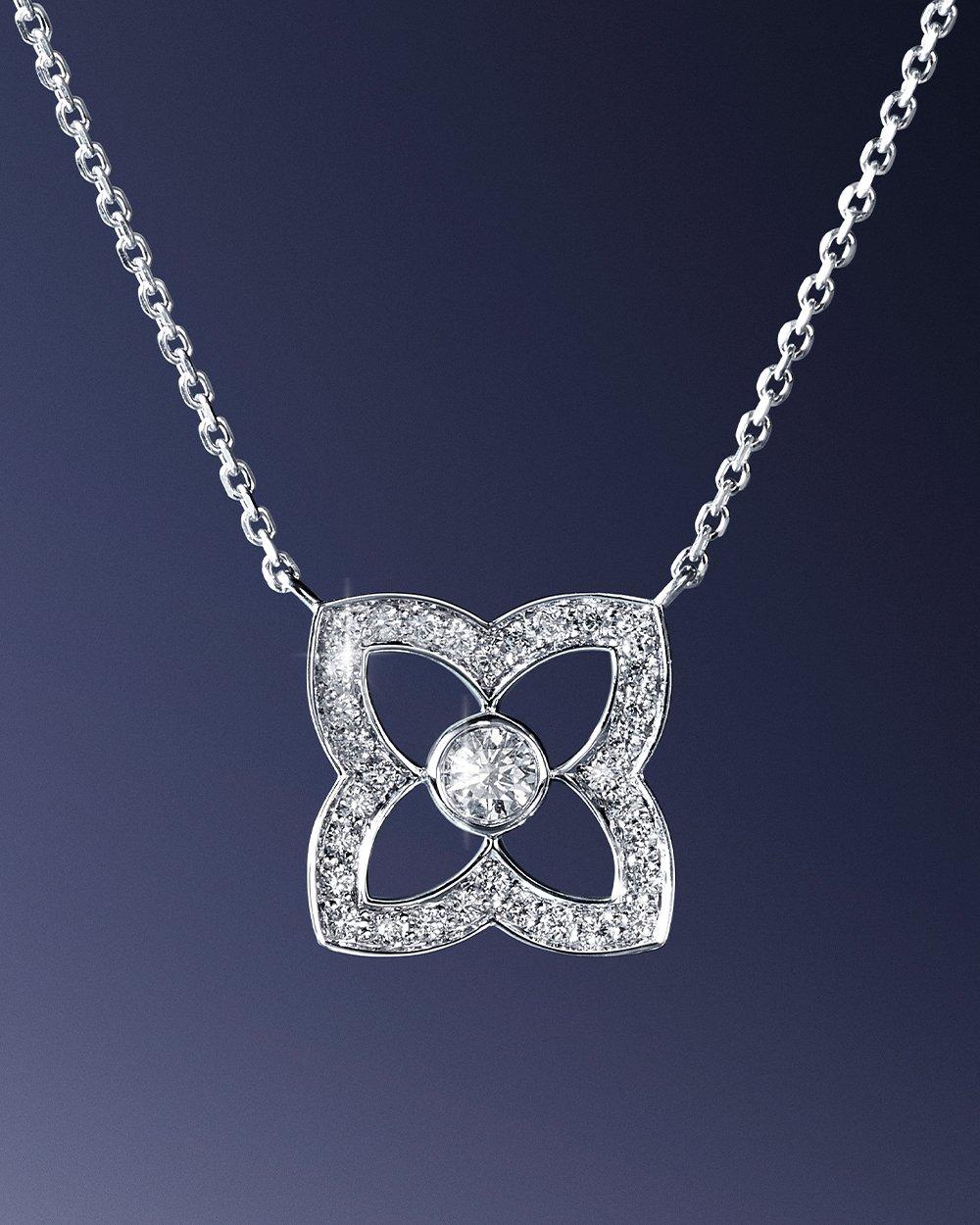 Diamond Necklaces Gifts