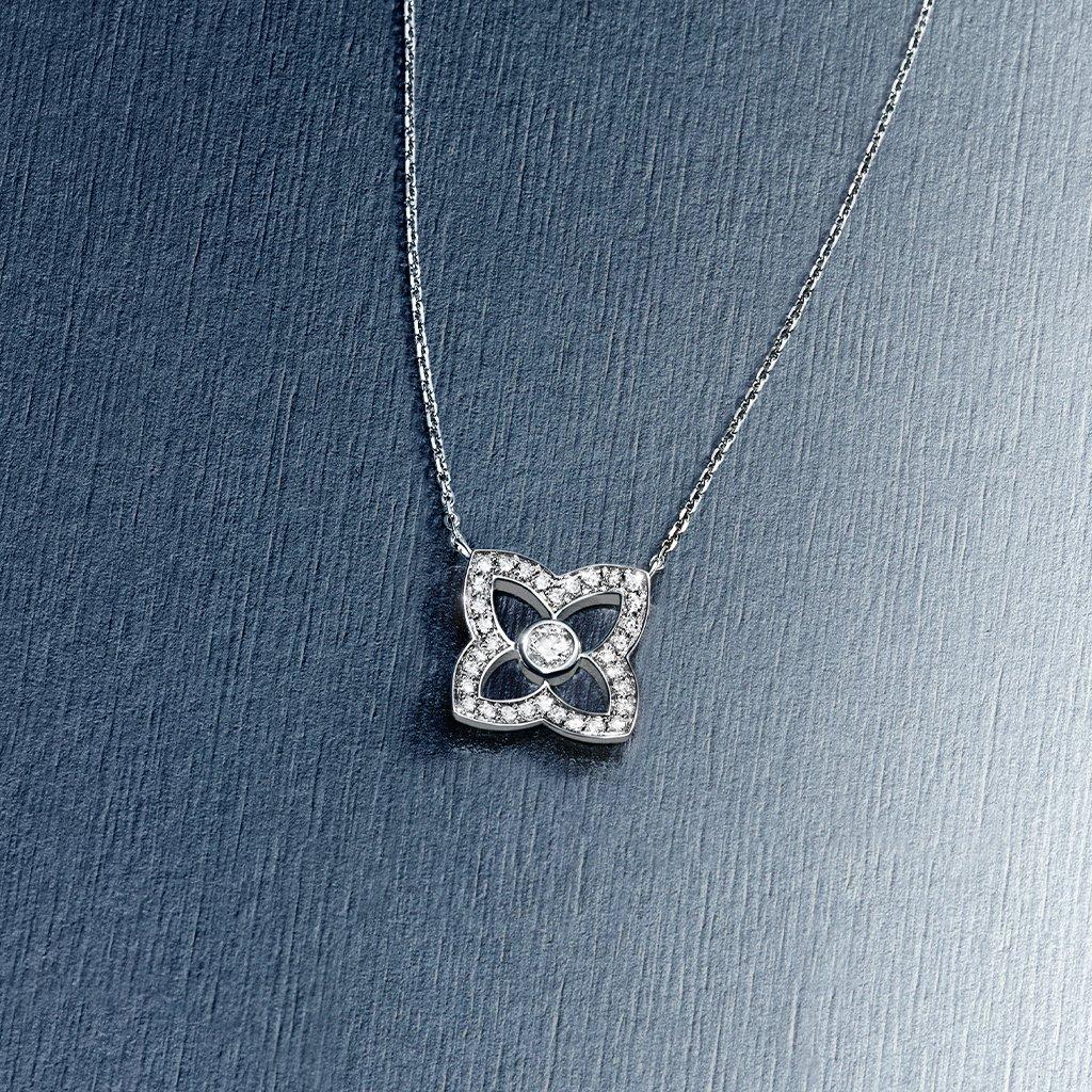 Lotus by DE  BEERS Pendant
