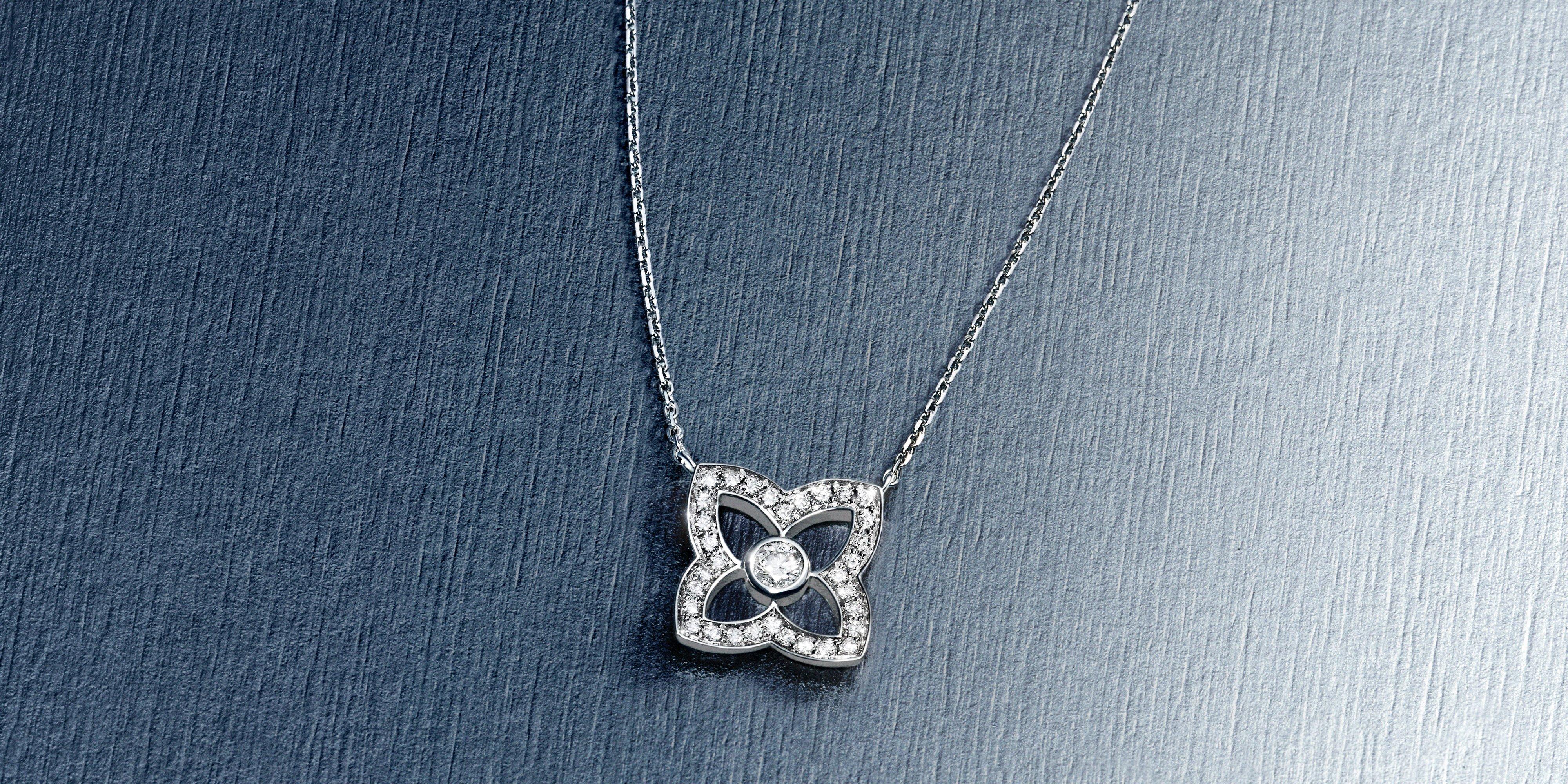 Lotus by DE BEERS Pendant White Gold