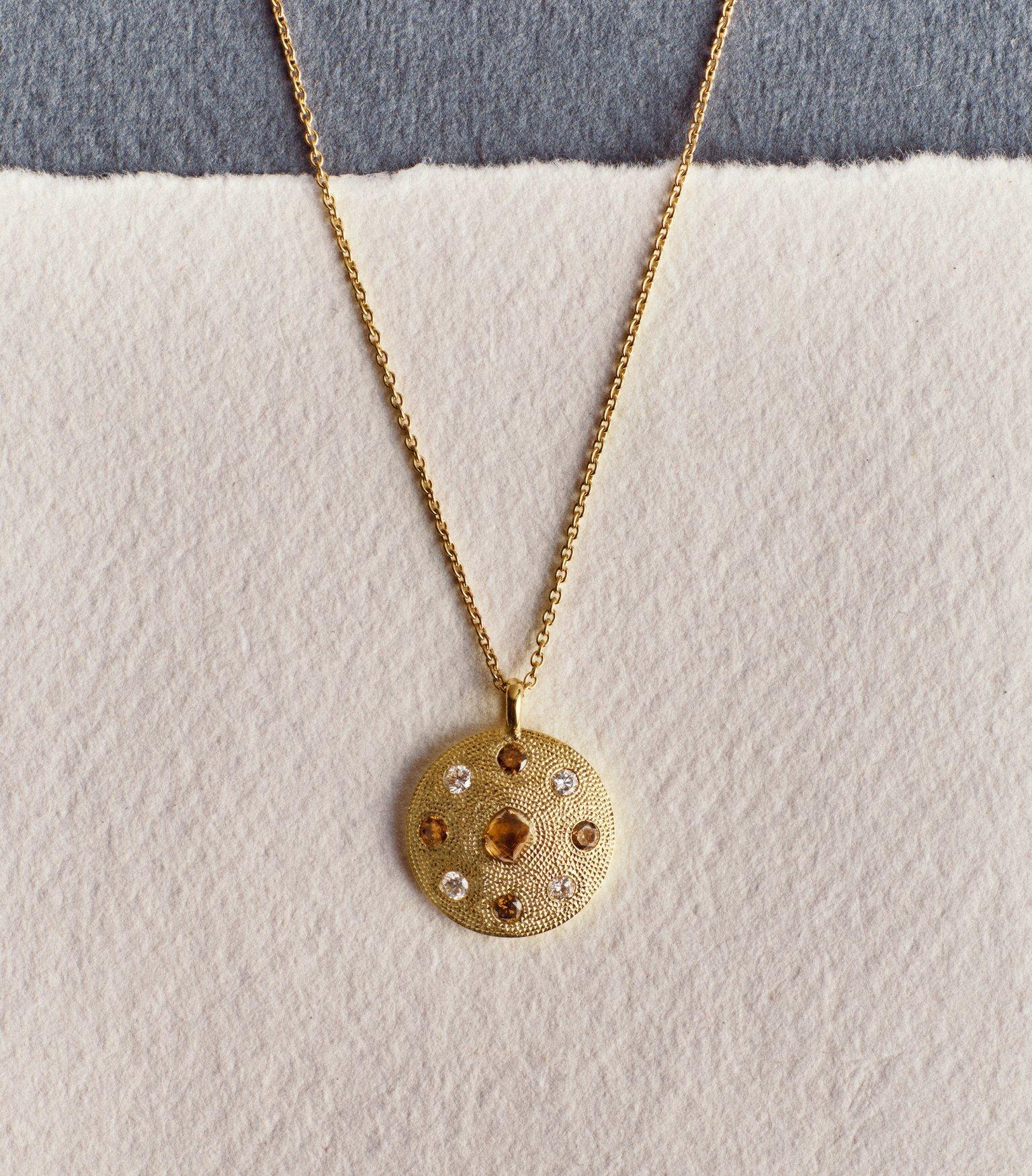 Lotus by DE BEERS Model Jewellery Collection